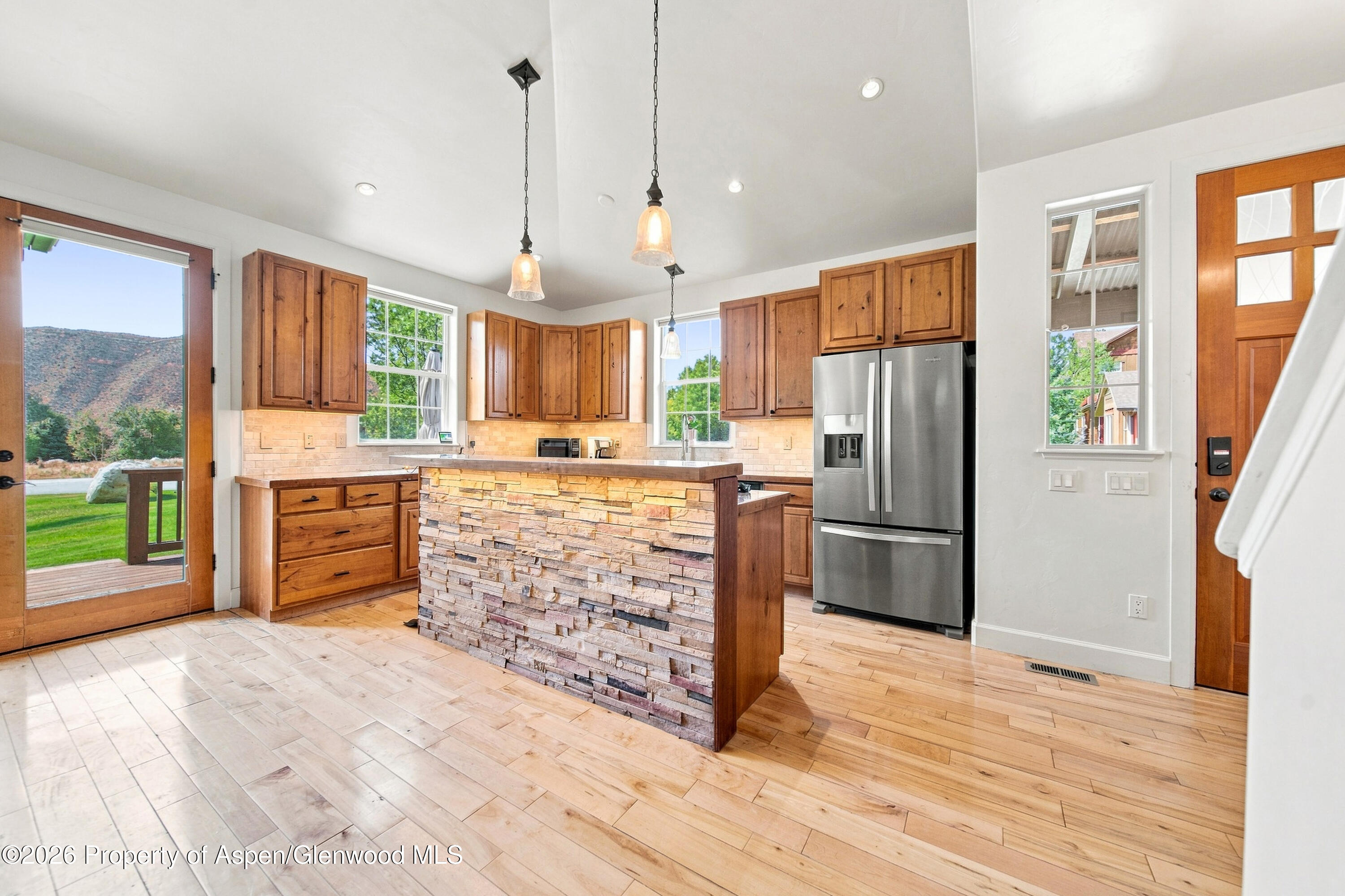 200 Whitehorse Drive Property Photo 2