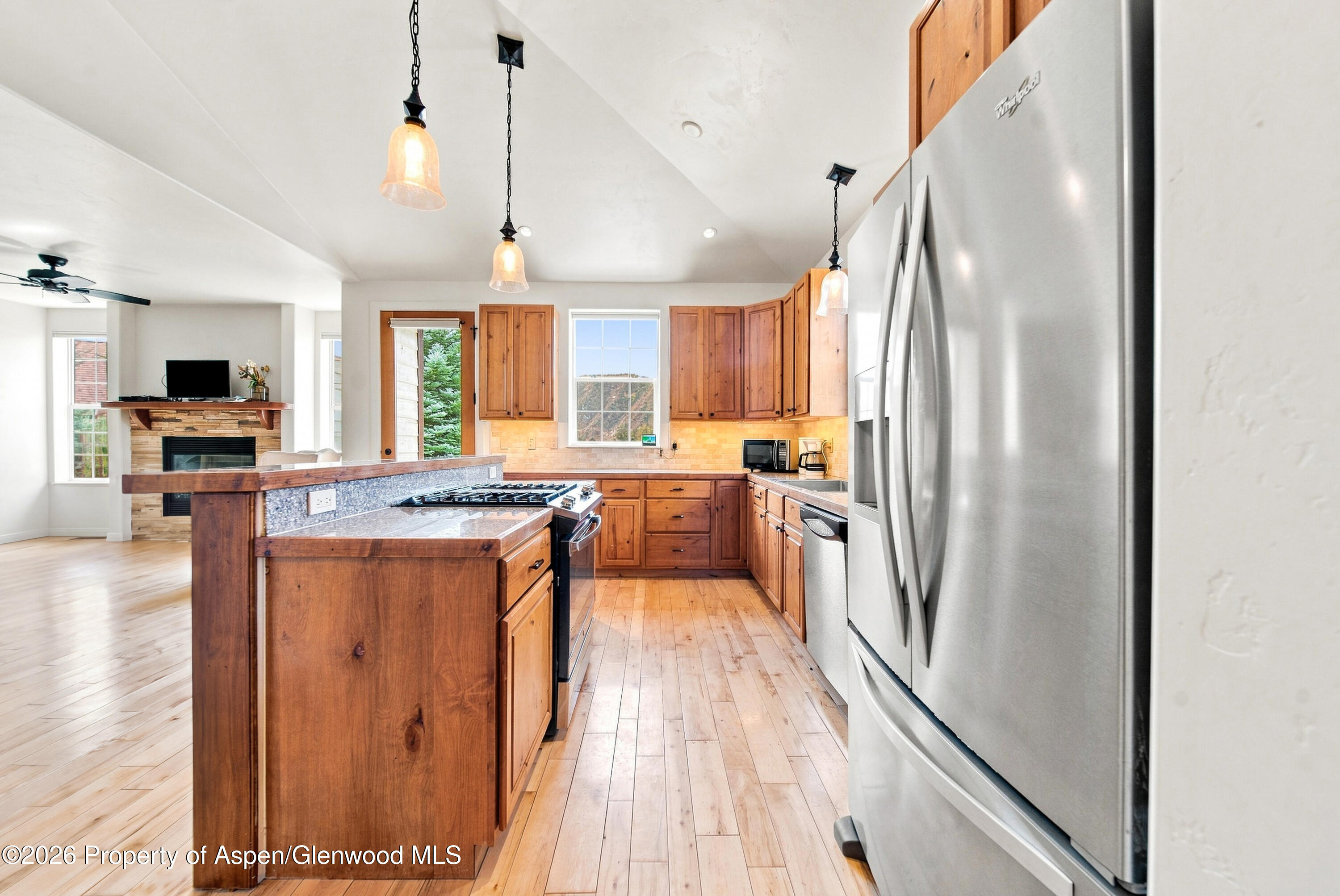 200 Whitehorse Drive Property Photo 8