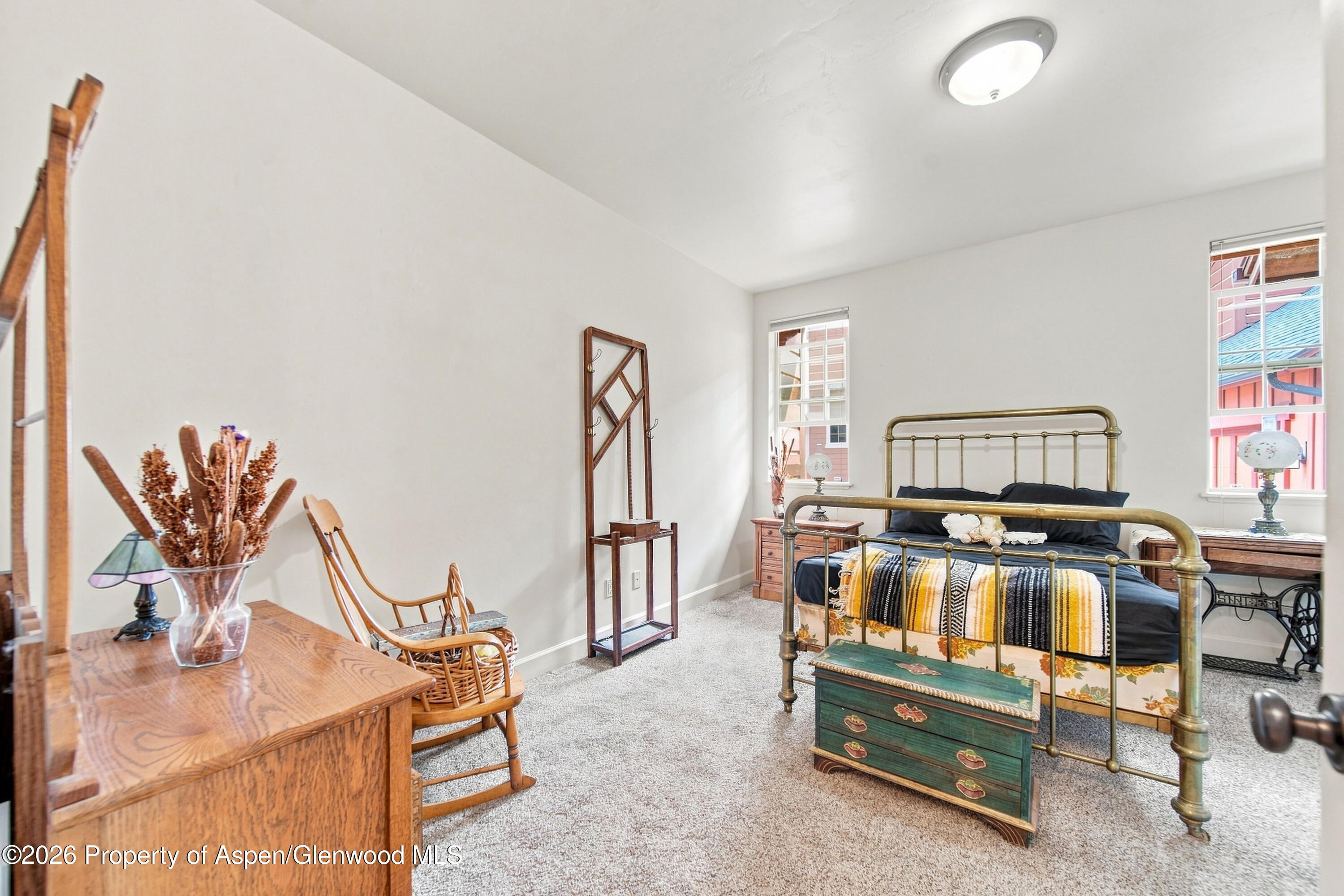 200 Whitehorse Drive Property Photo 13