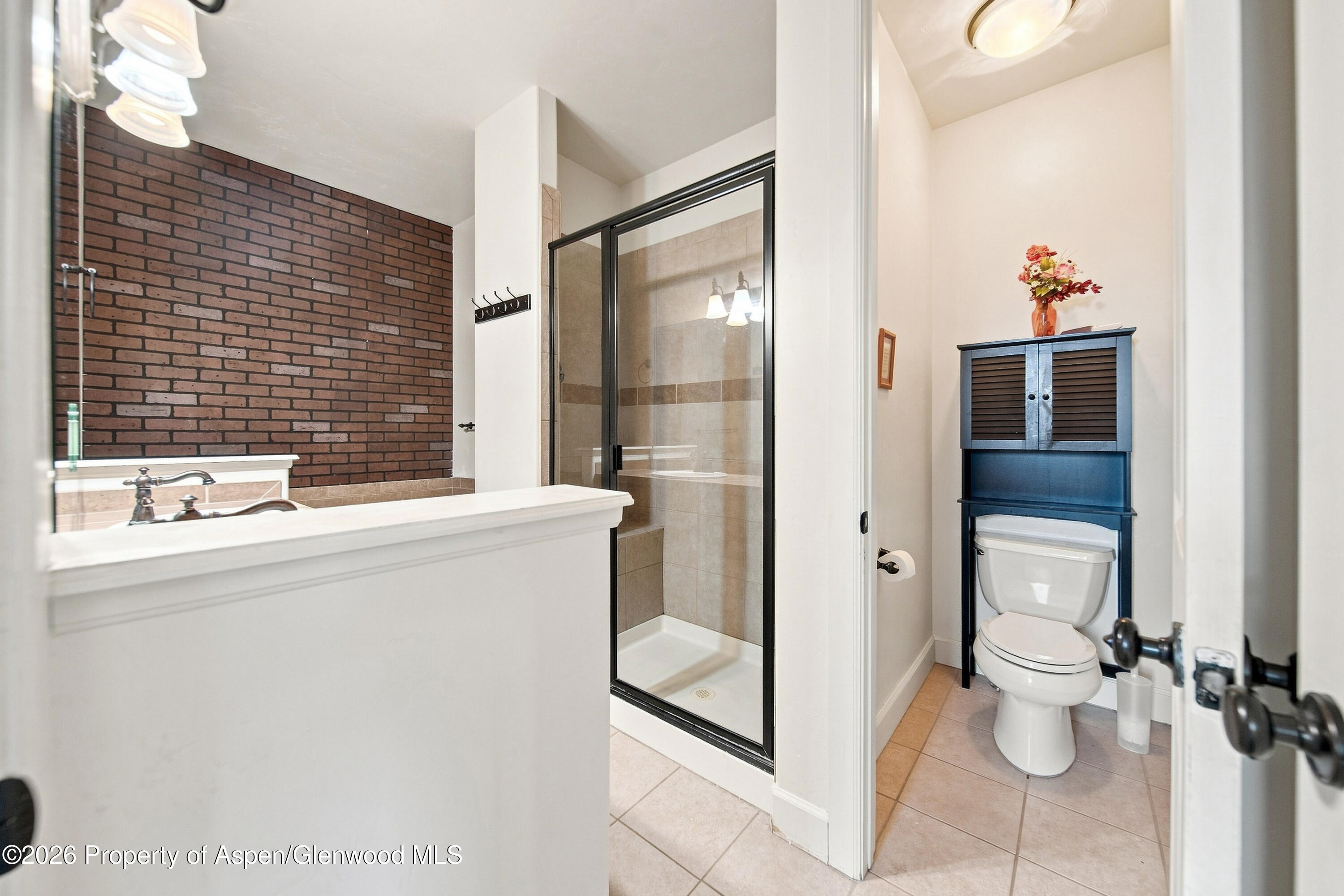 200 Whitehorse Drive Property Photo 19
