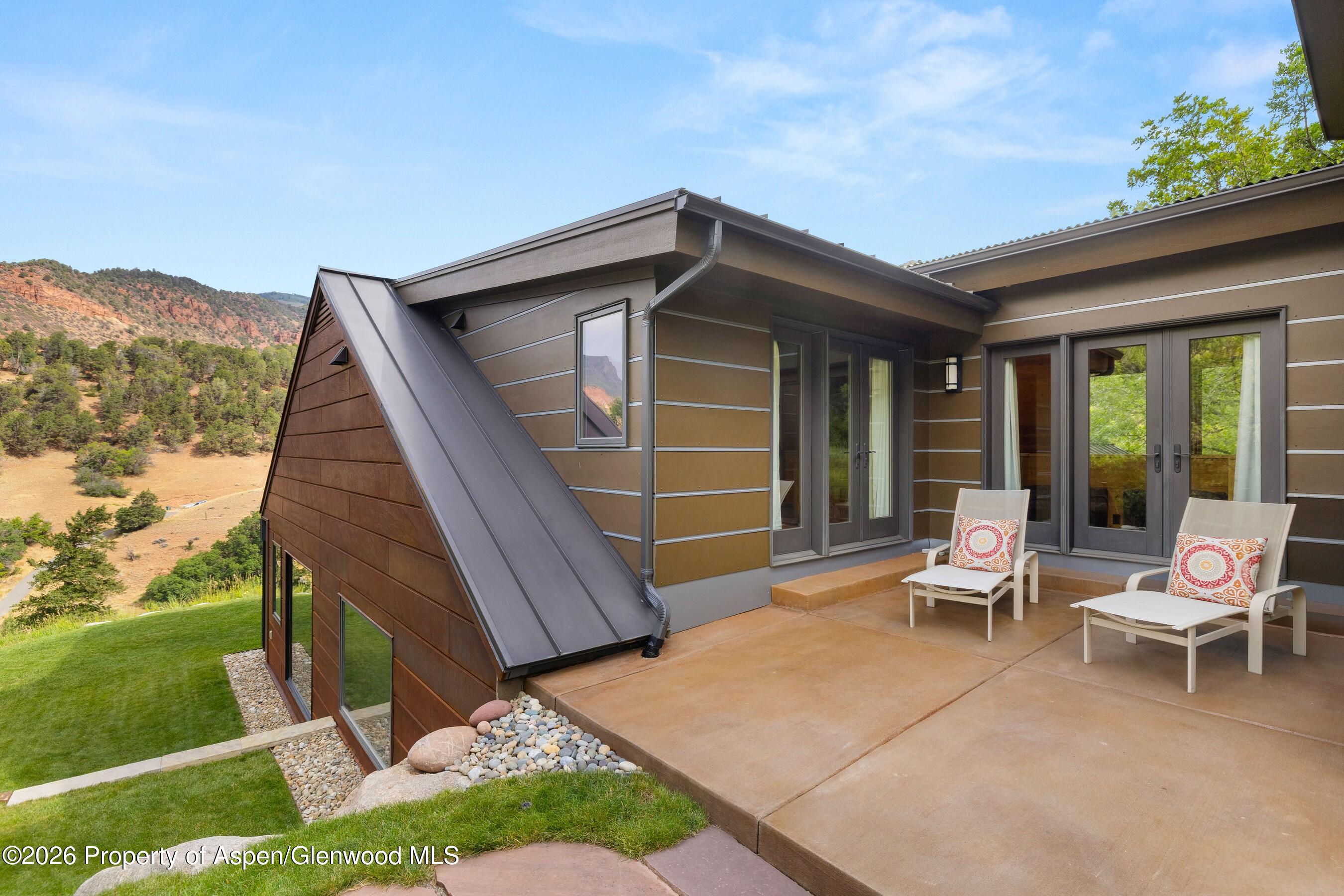 339 Big Hat Road Property Photo 32