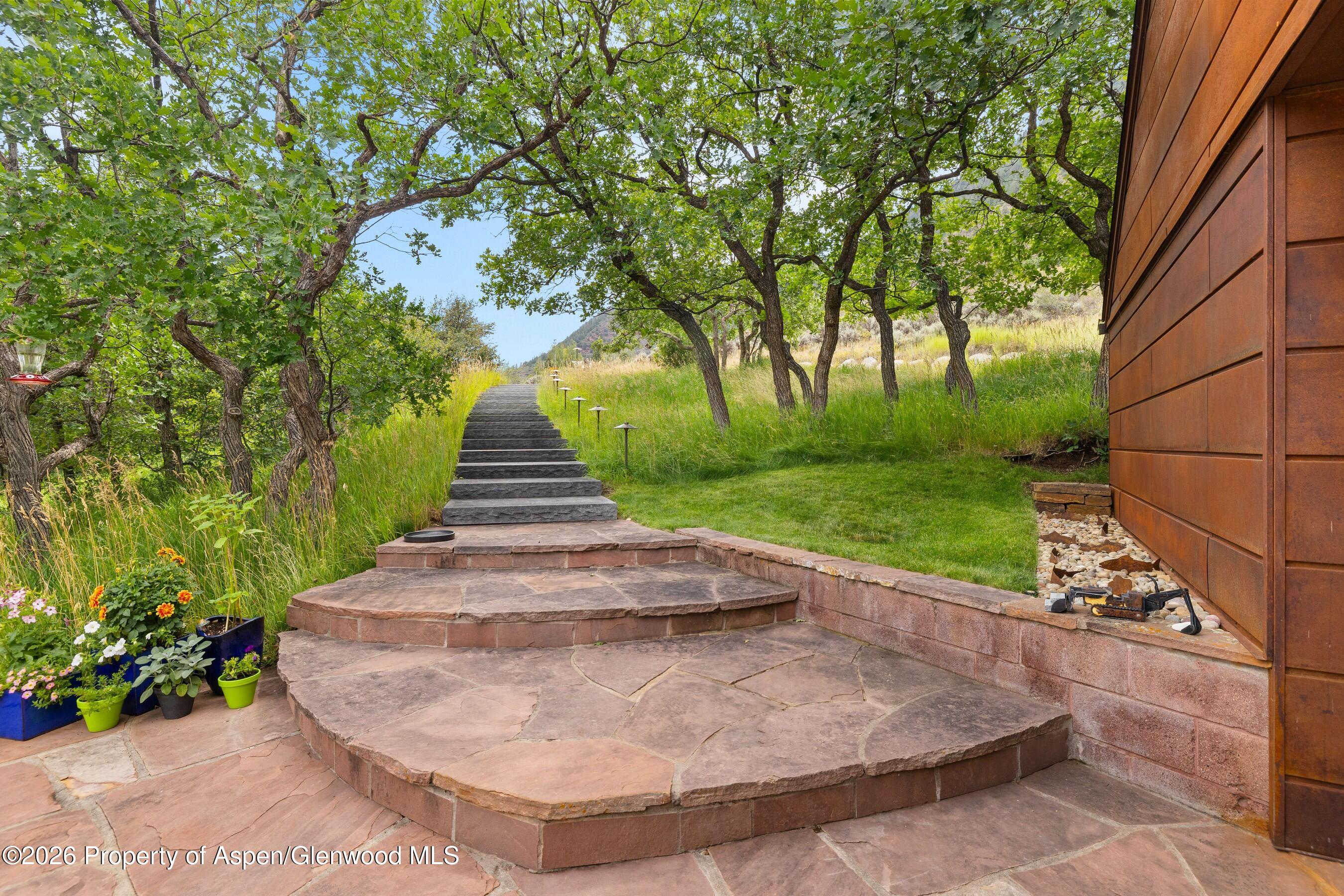 339 Big Hat Road Property Photo 37