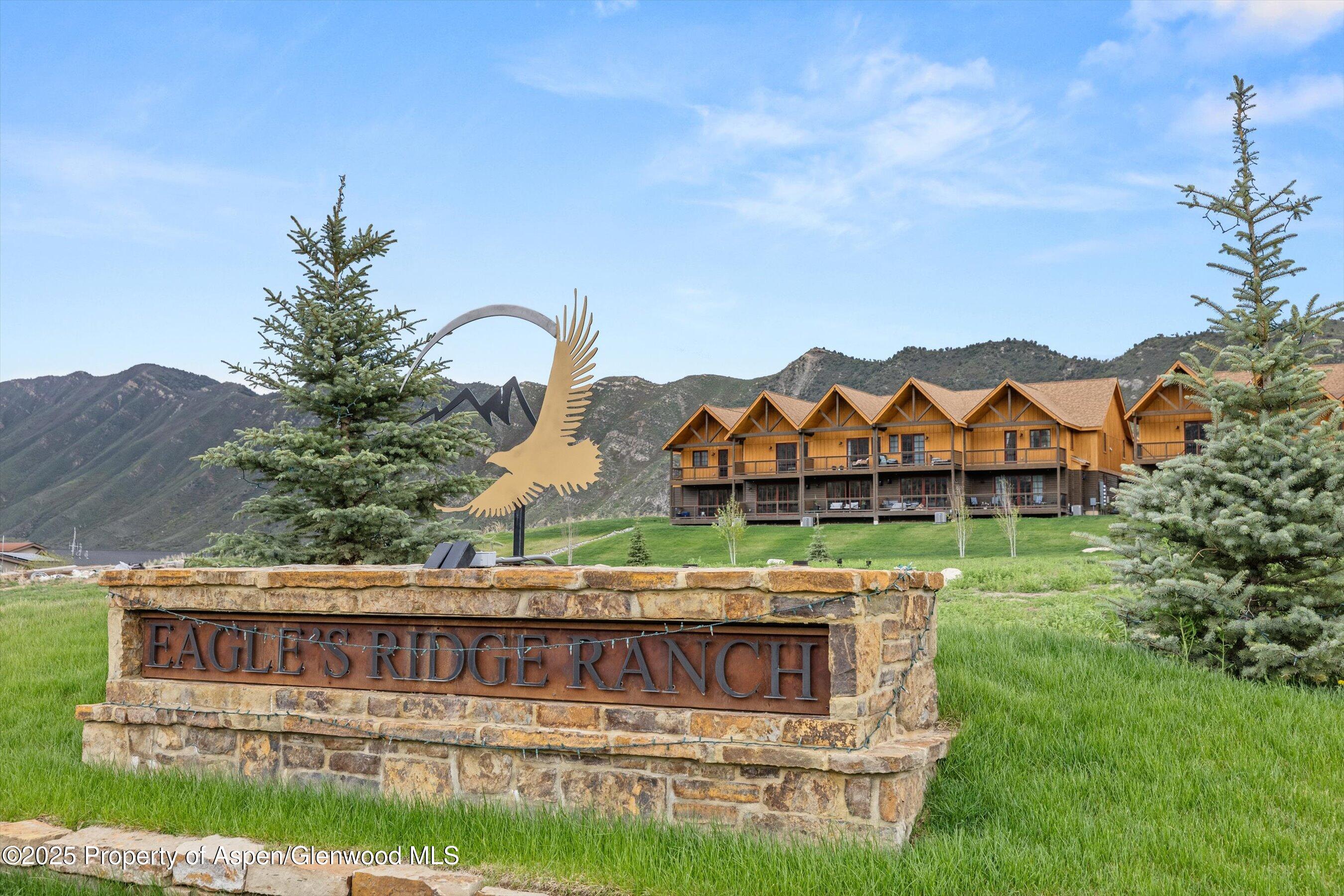 301 Thunderbird Property Photo 2