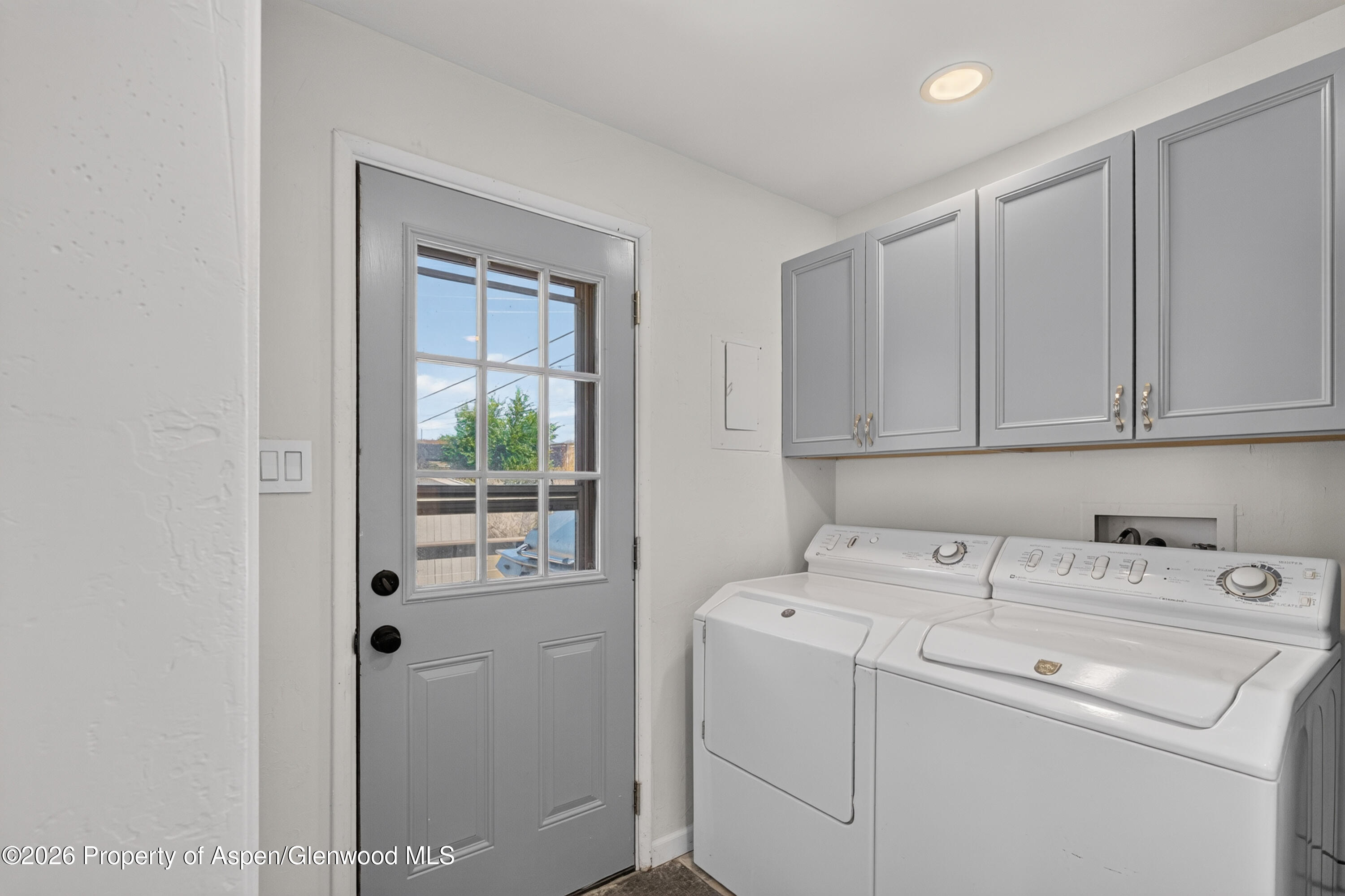 430 E 10th Street Property Photo 10