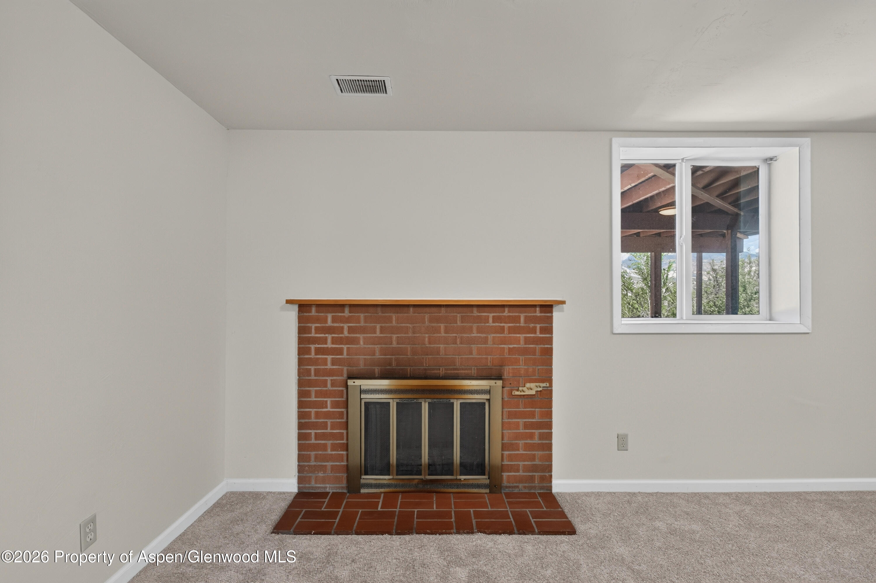 430 E 10th Street Property Photo 22