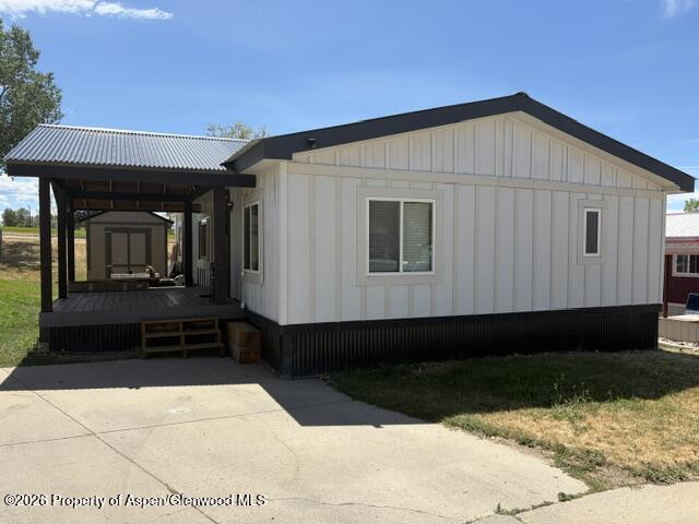 825 E 7th Street 27 Property Photo 2