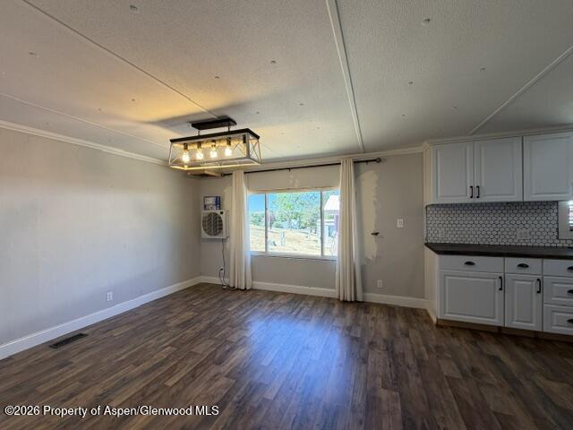 825 E 7th Street 27 Property Photo 10