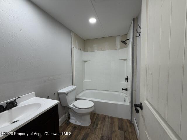 825 E 7th Street 27 Property Photo 18