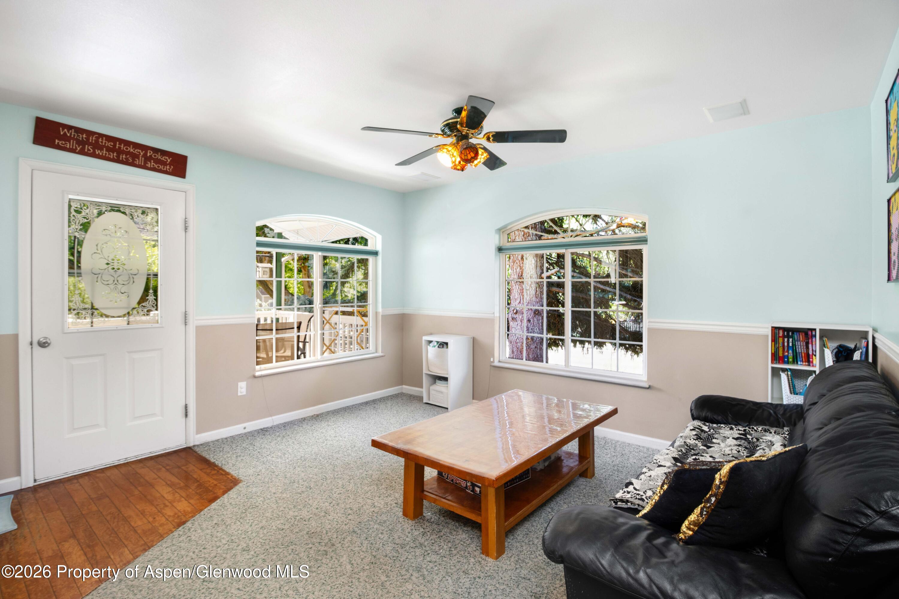 230 N 7th Street Property Photo 6