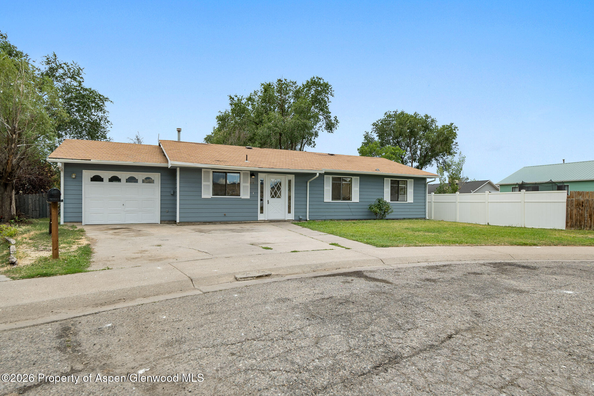 515 Elm Court Property Photo 1