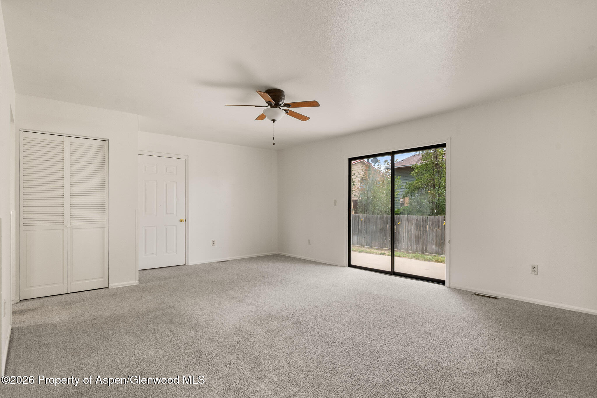 515 Elm Court Property Photo 6