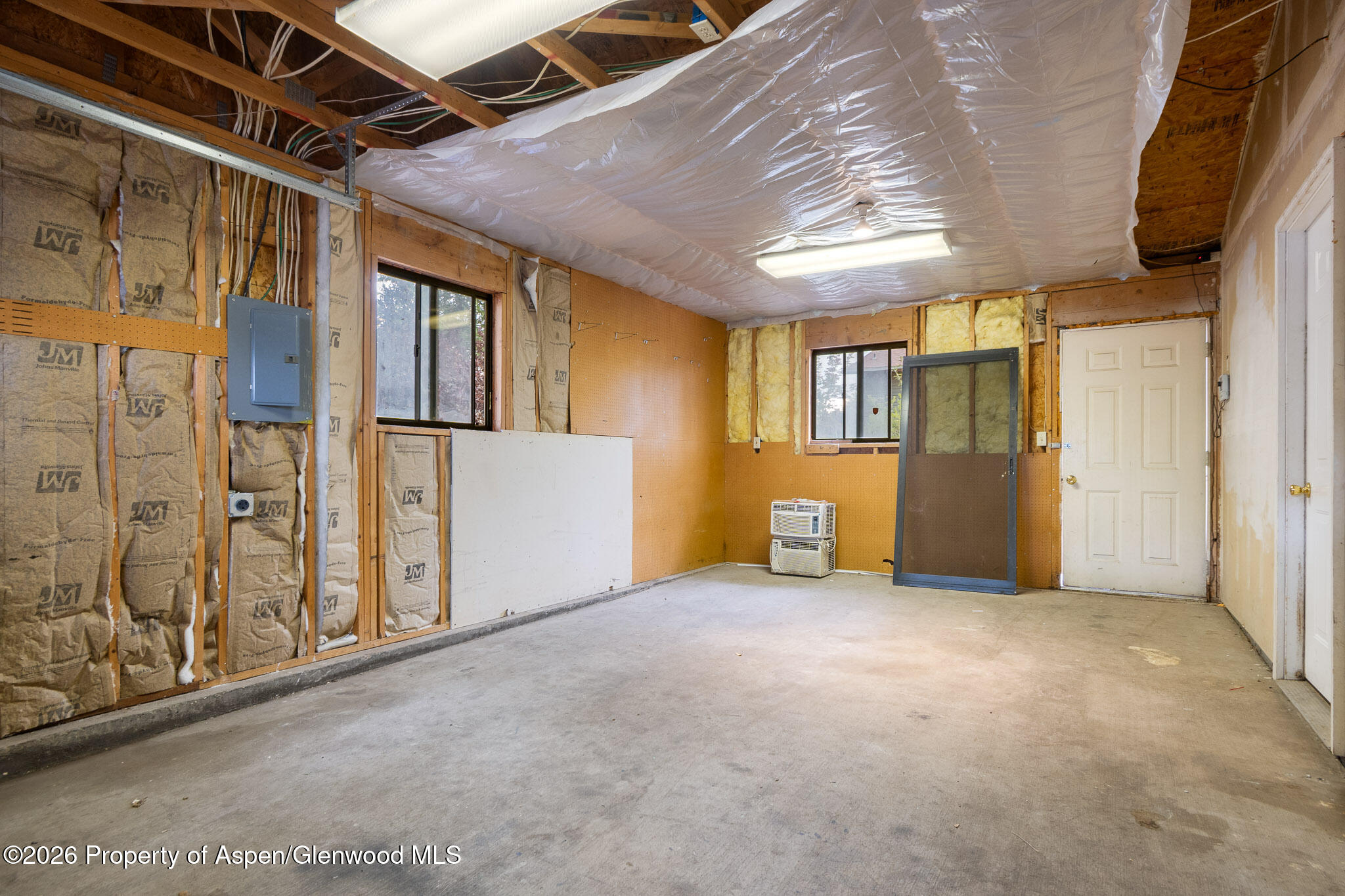 515 Elm Court Property Photo 18