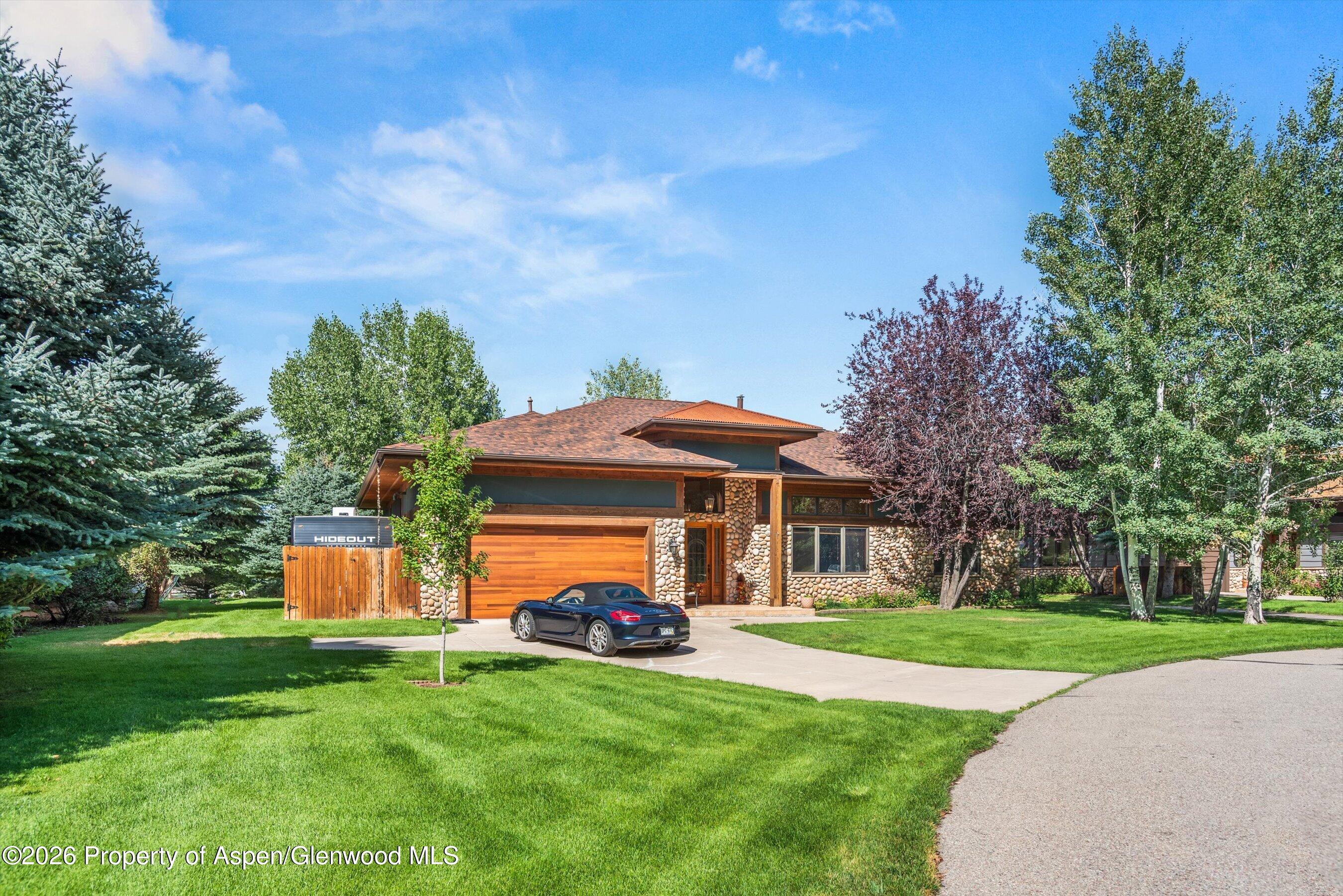 91 Corral Drive Property Photo 1