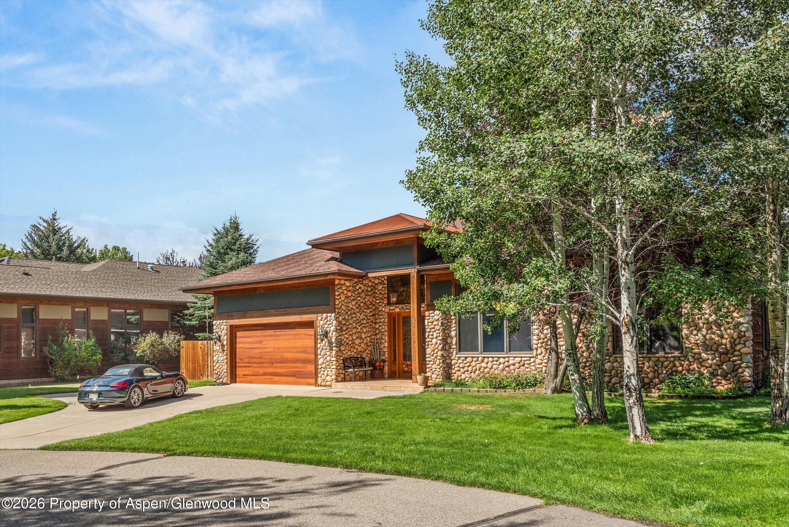 91 Corral Drive Property Photo 4