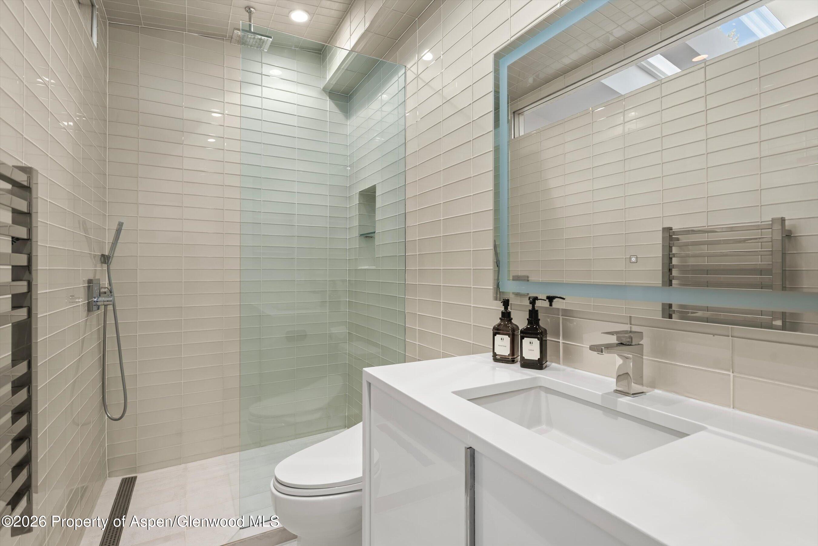 611 S West End Street Unit 5 Property Photo 14
