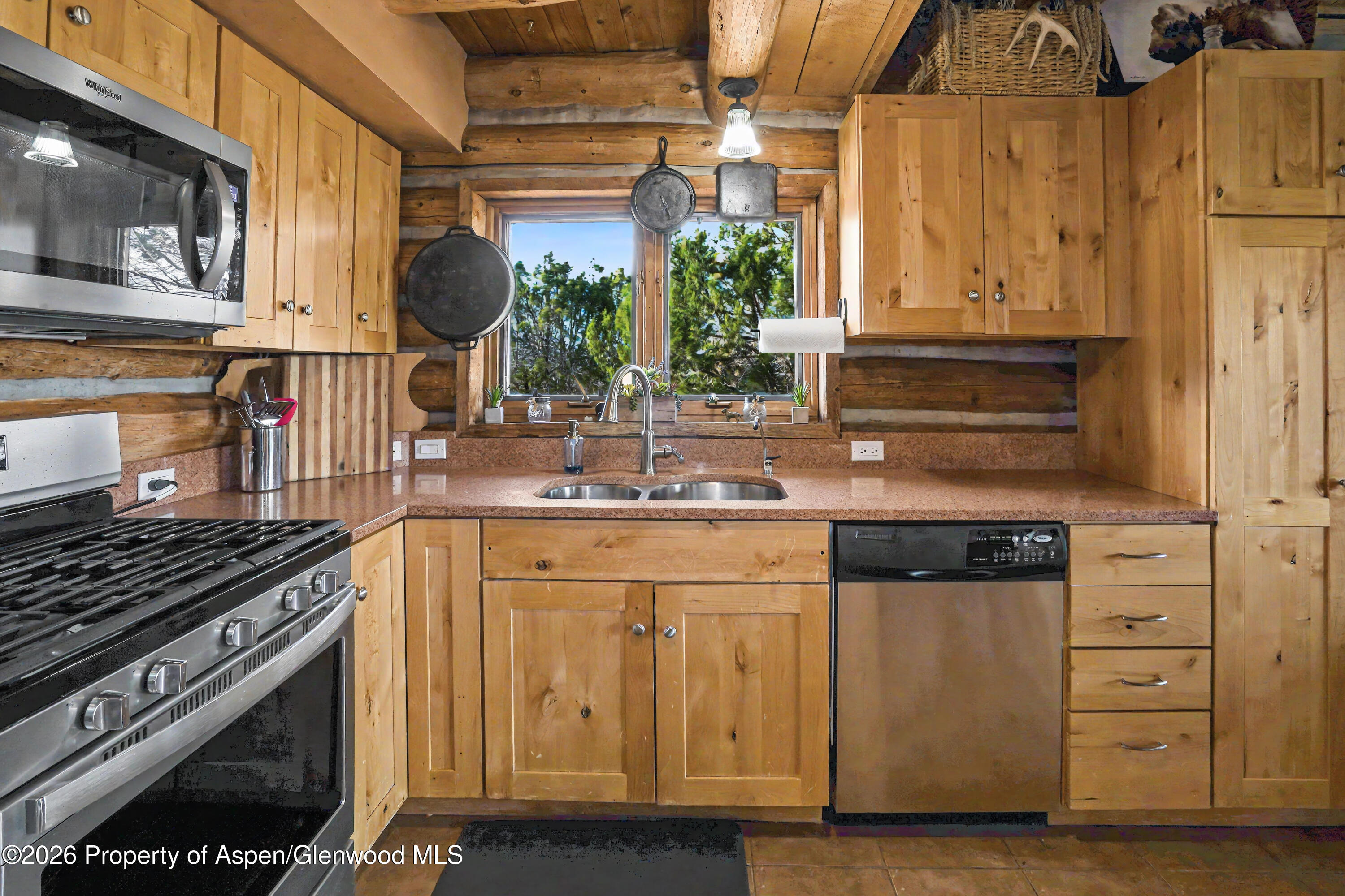 9224 County Road 331 Property Photo 9