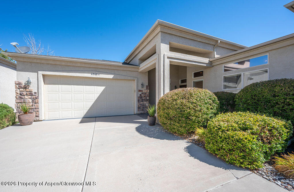 4340 N Club Court D Property Photo 3