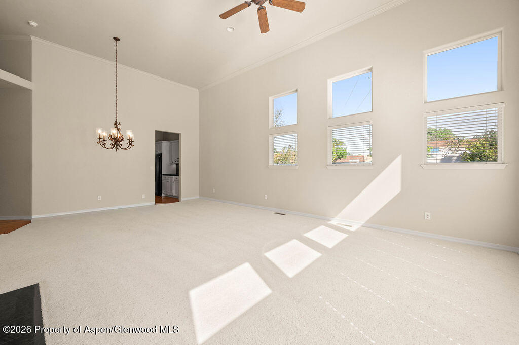4340 N Club Court D Property Photo 5
