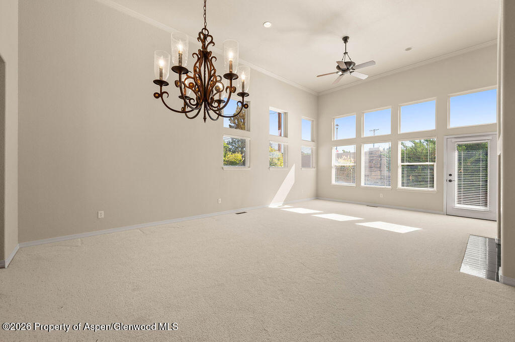 4340 N Club Court D Property Photo 6