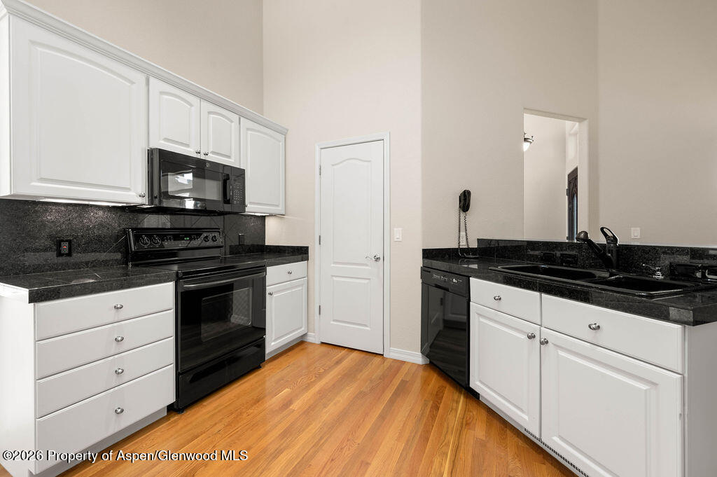 4340 N Club Court D Property Photo 22