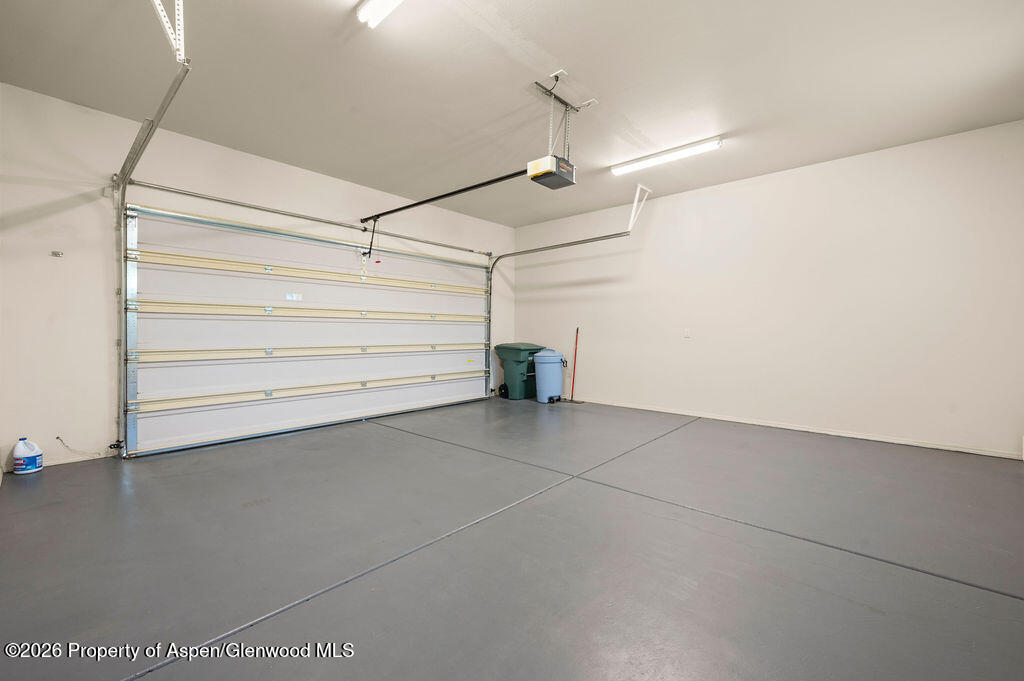 4340 N Club Court D Property Photo 28