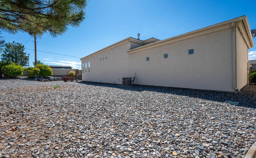 4340 N Club Court D Property Photo 32