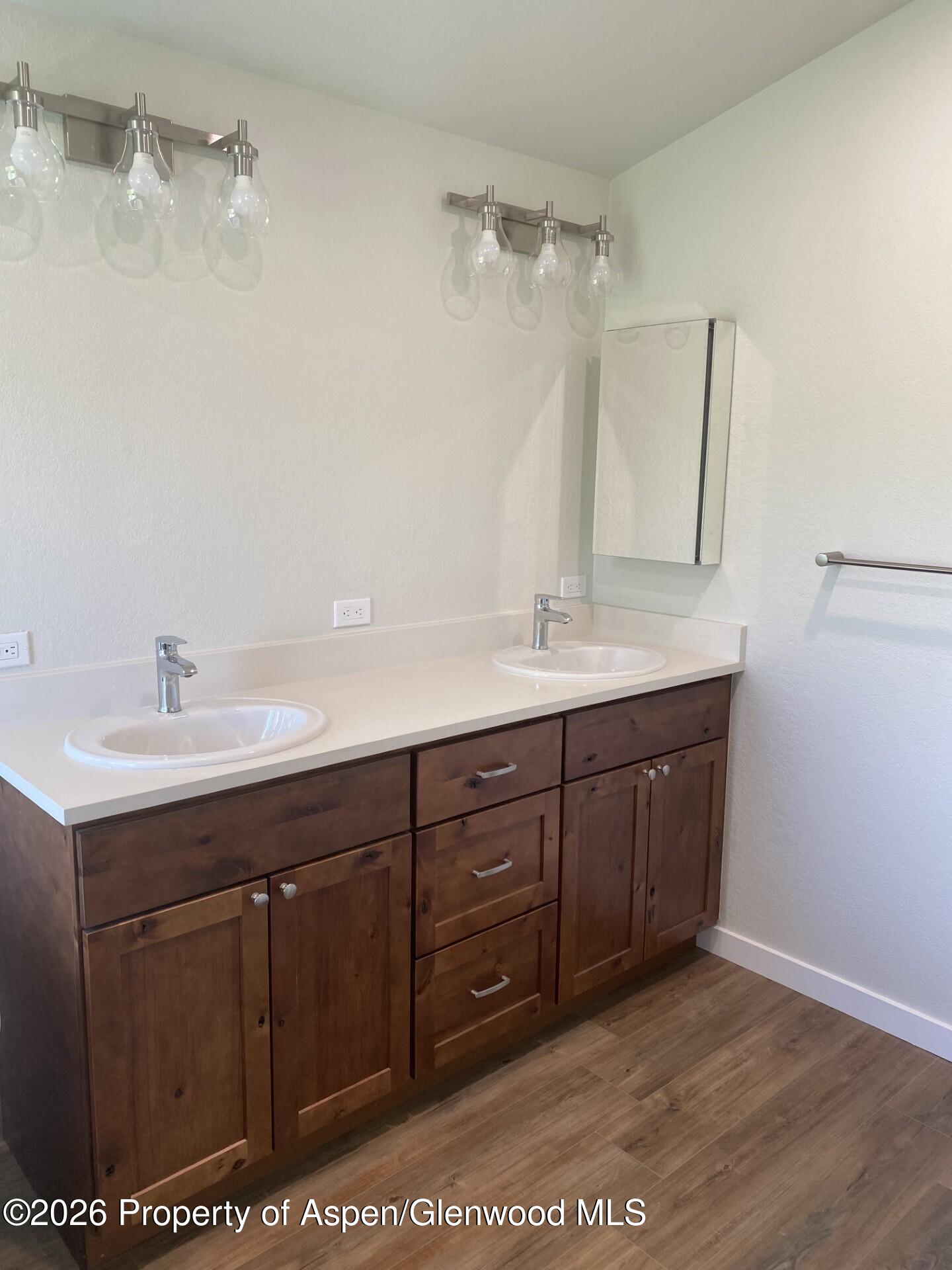 1517 County Road 240 Property Photo 3
