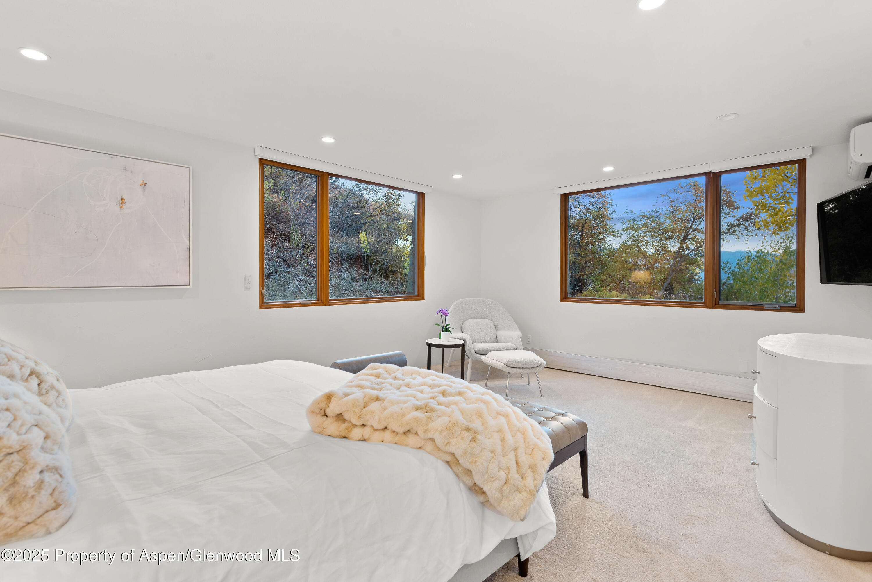 699 Eppley Drive Property Photo 30