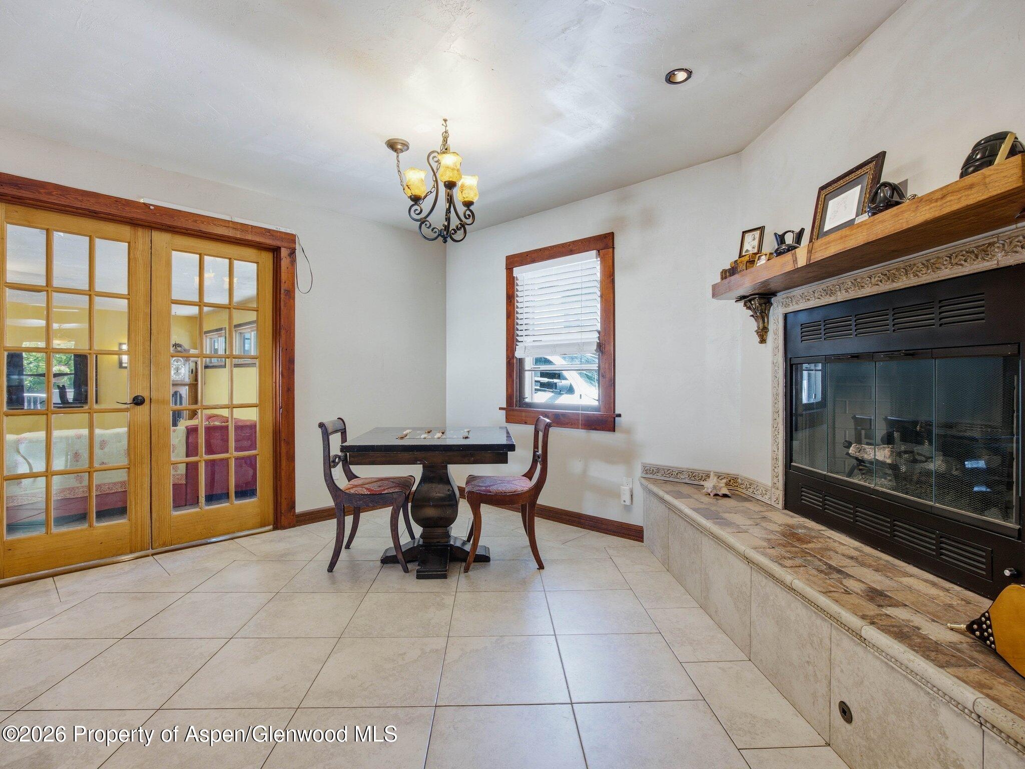 320 E 3rd Street Property Photo 9