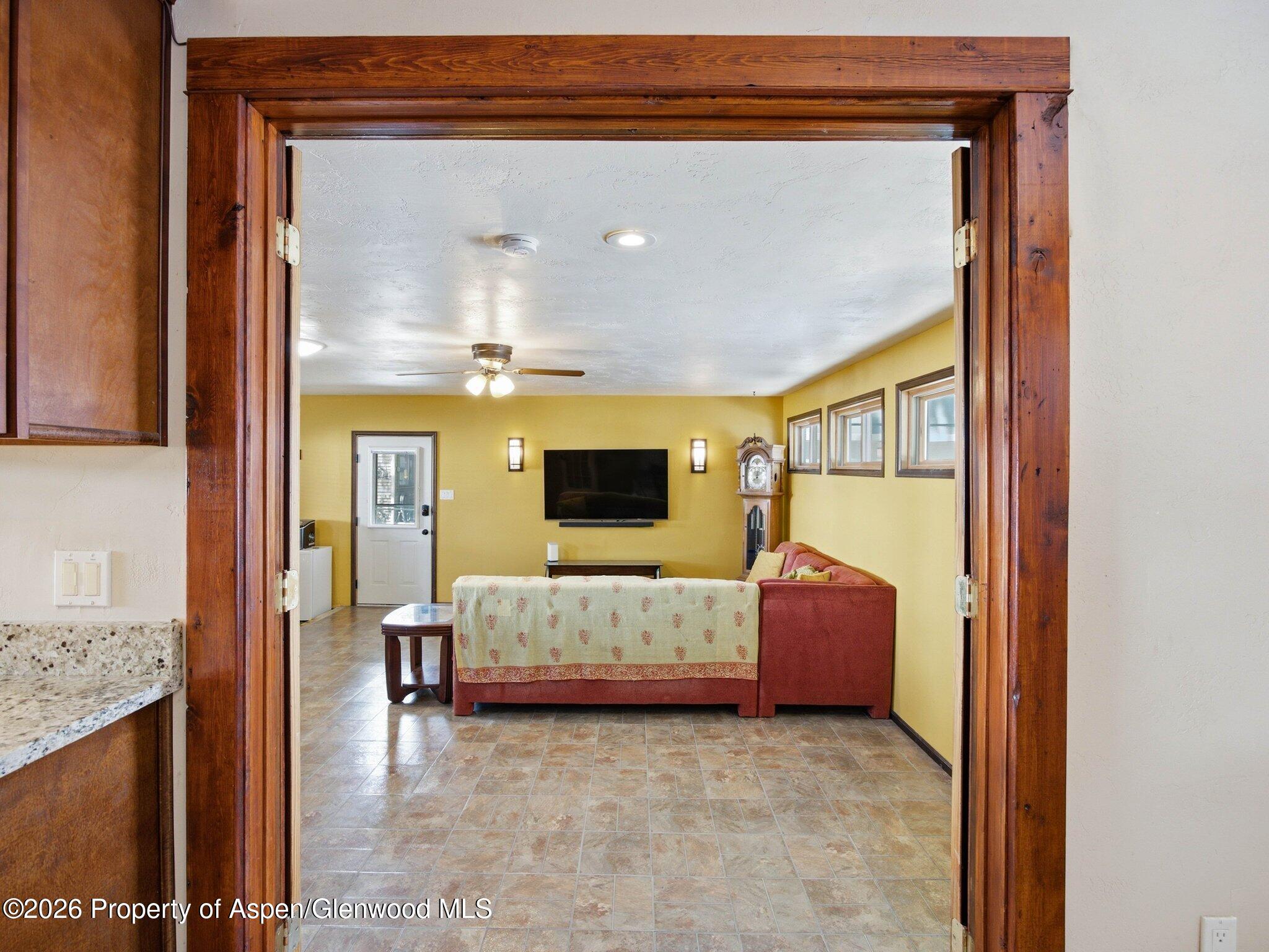 320 E 3rd Street Property Photo 10