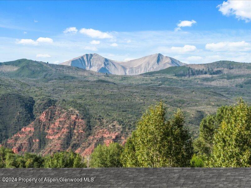 111 Juniper Trail Property Photo 11