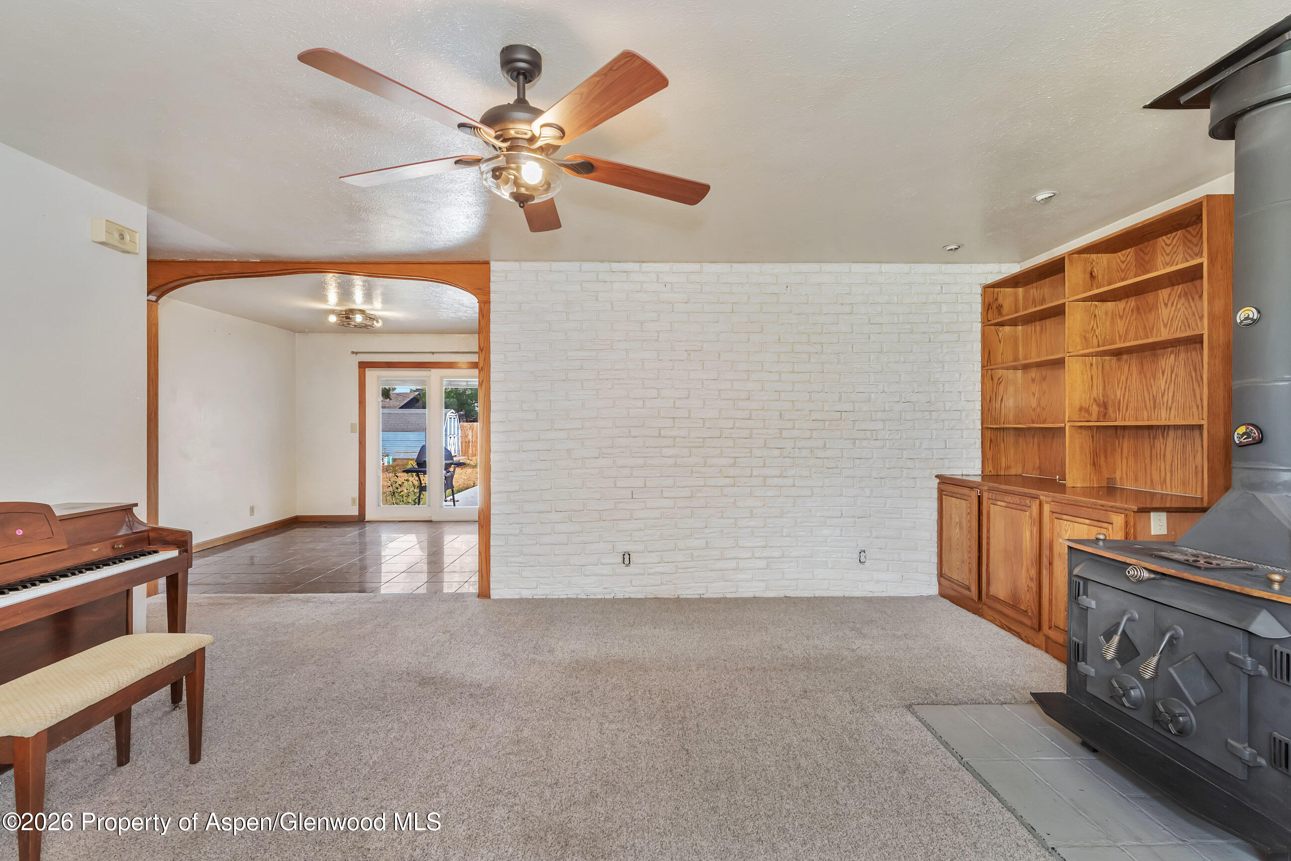 577 Steele Street Property Photo 3