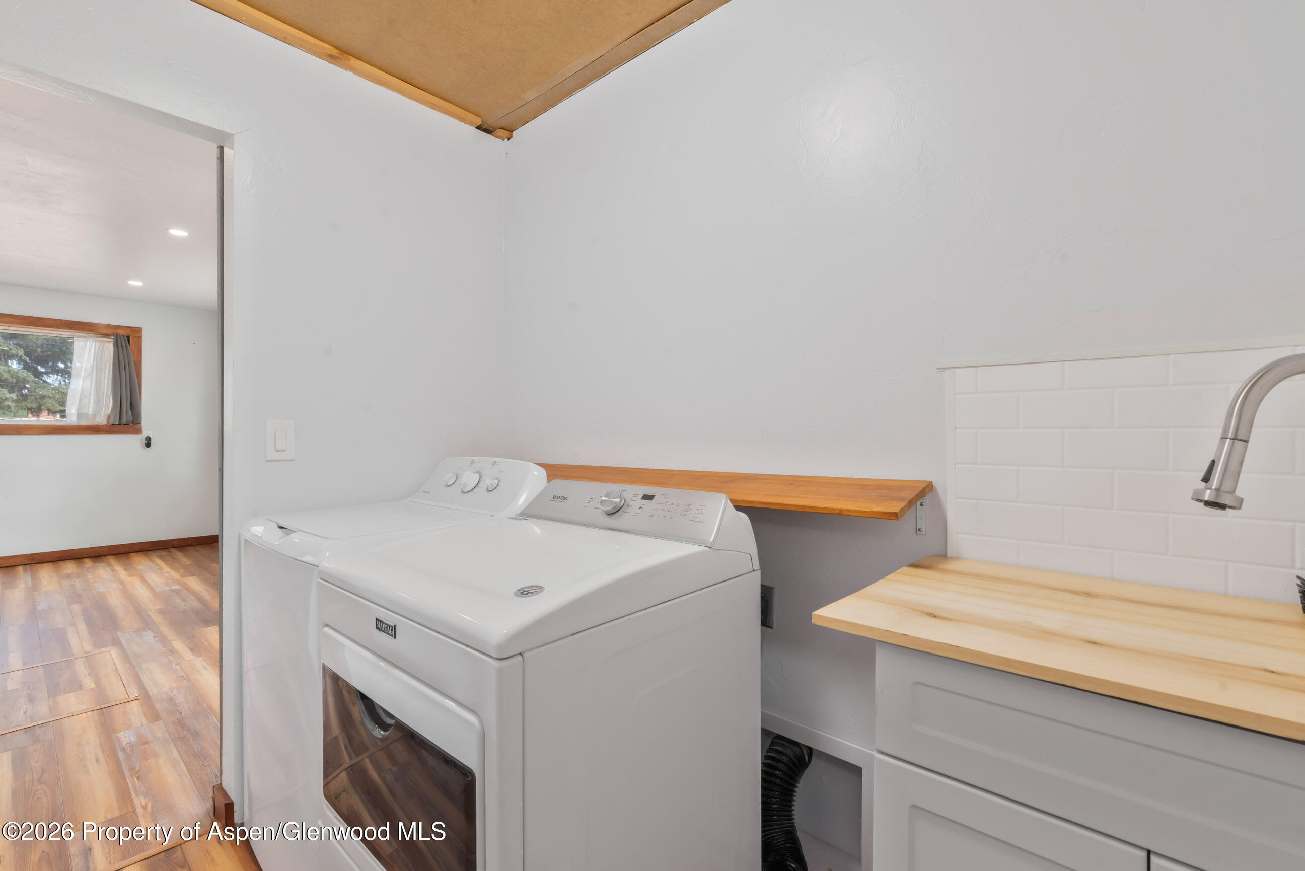 577 Steele Street Property Photo 26