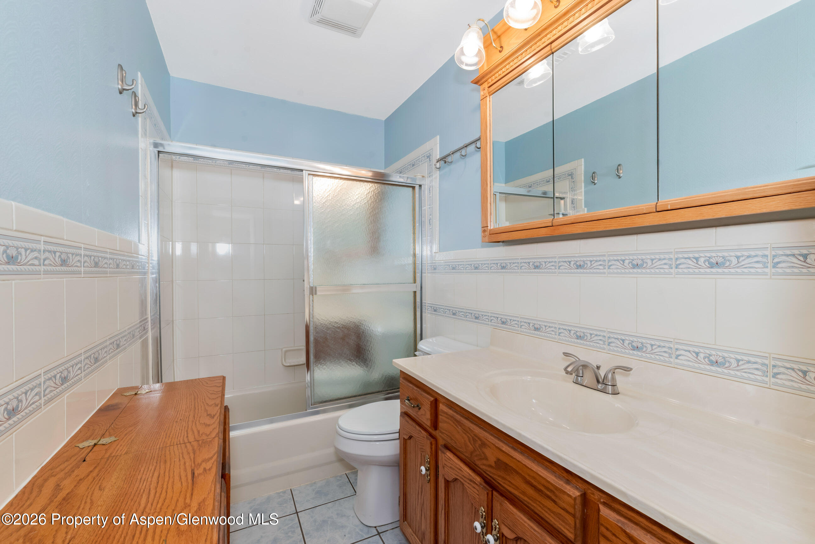 577 Steele Street Property Photo 29