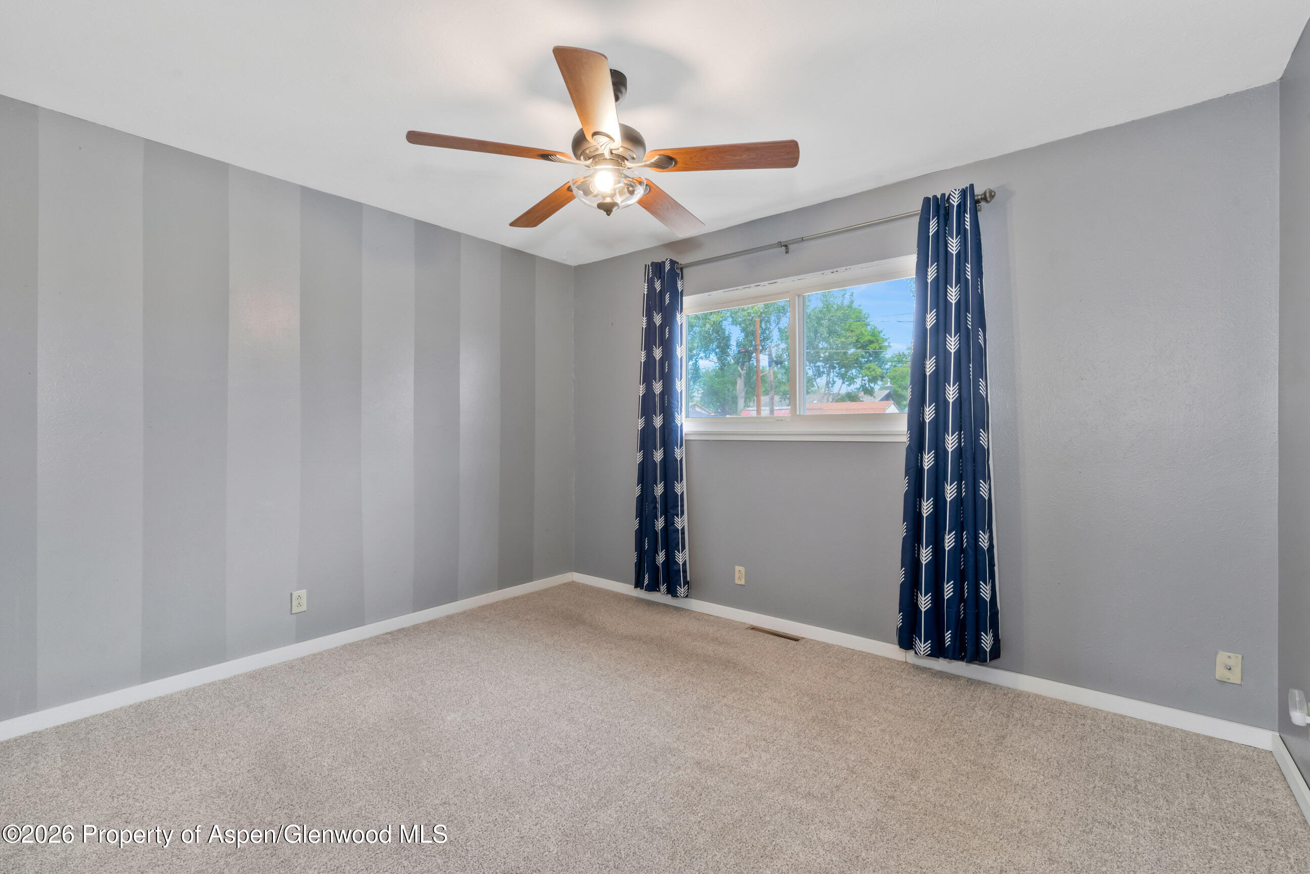 577 Steele Street Property Photo 34
