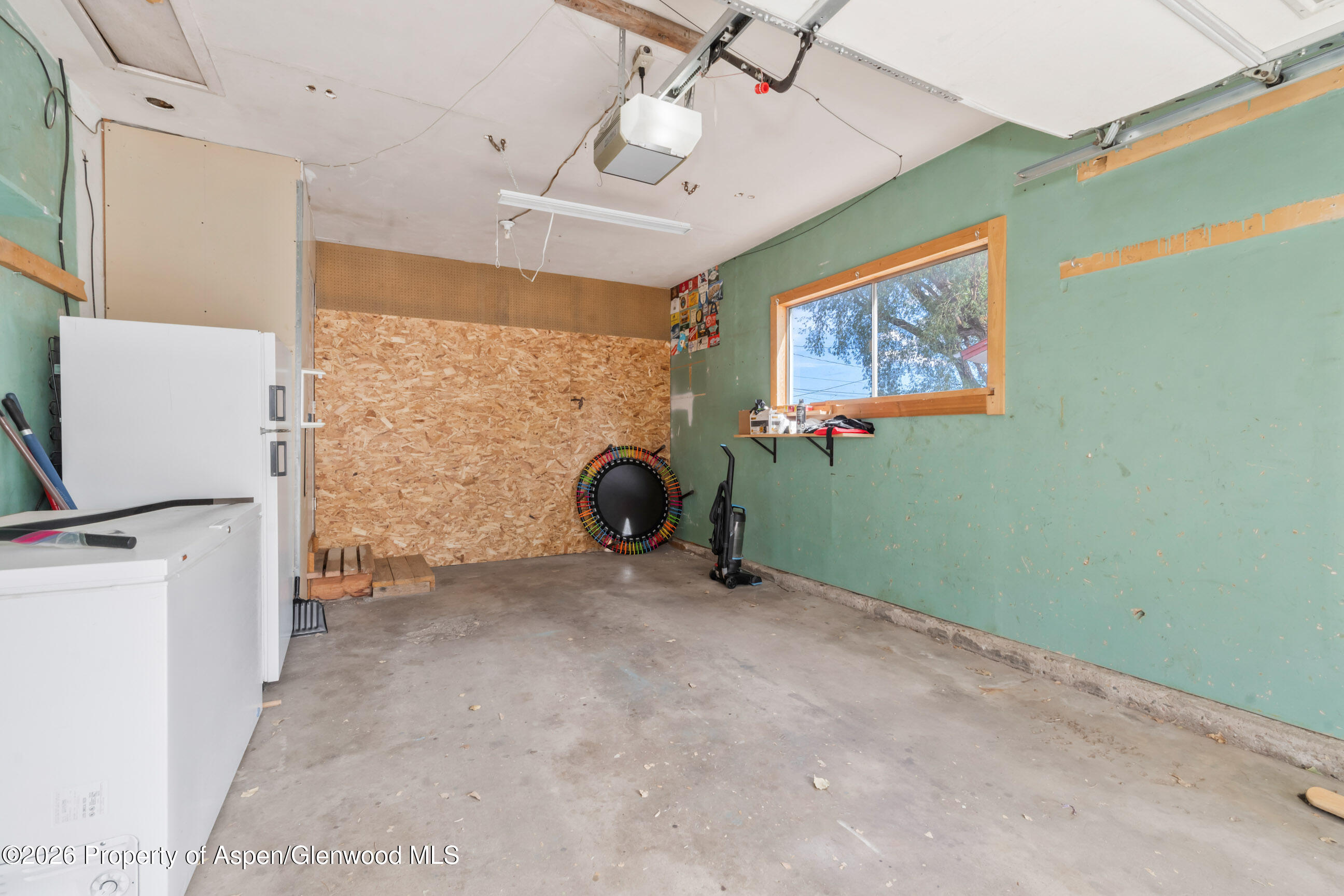577 Steele Street Property Photo 37