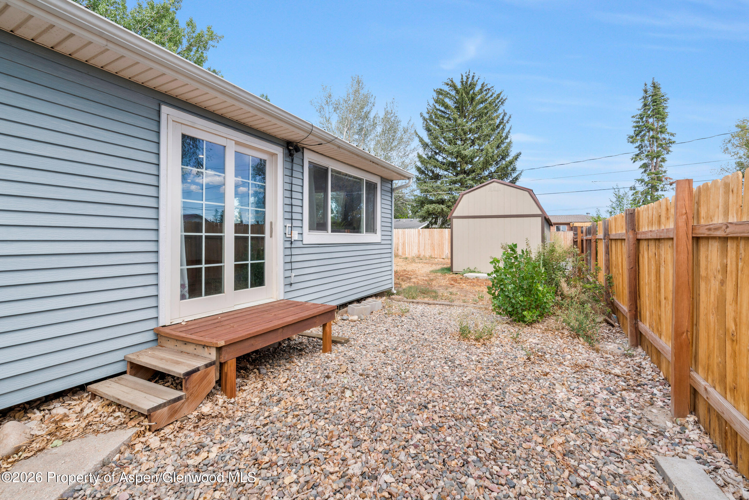 577 Steele Street Property Photo 41
