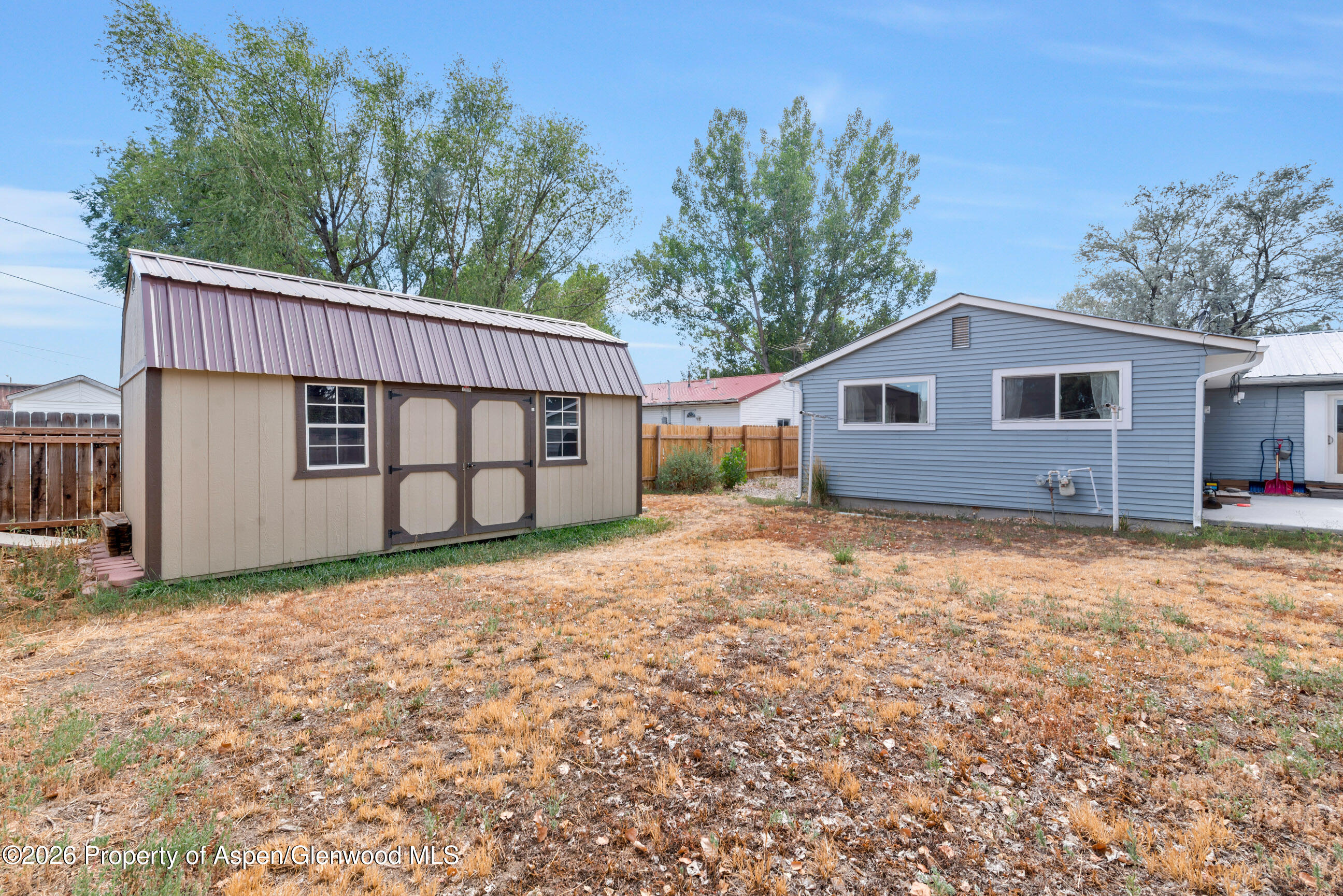 577 Steele Street Property Photo 42