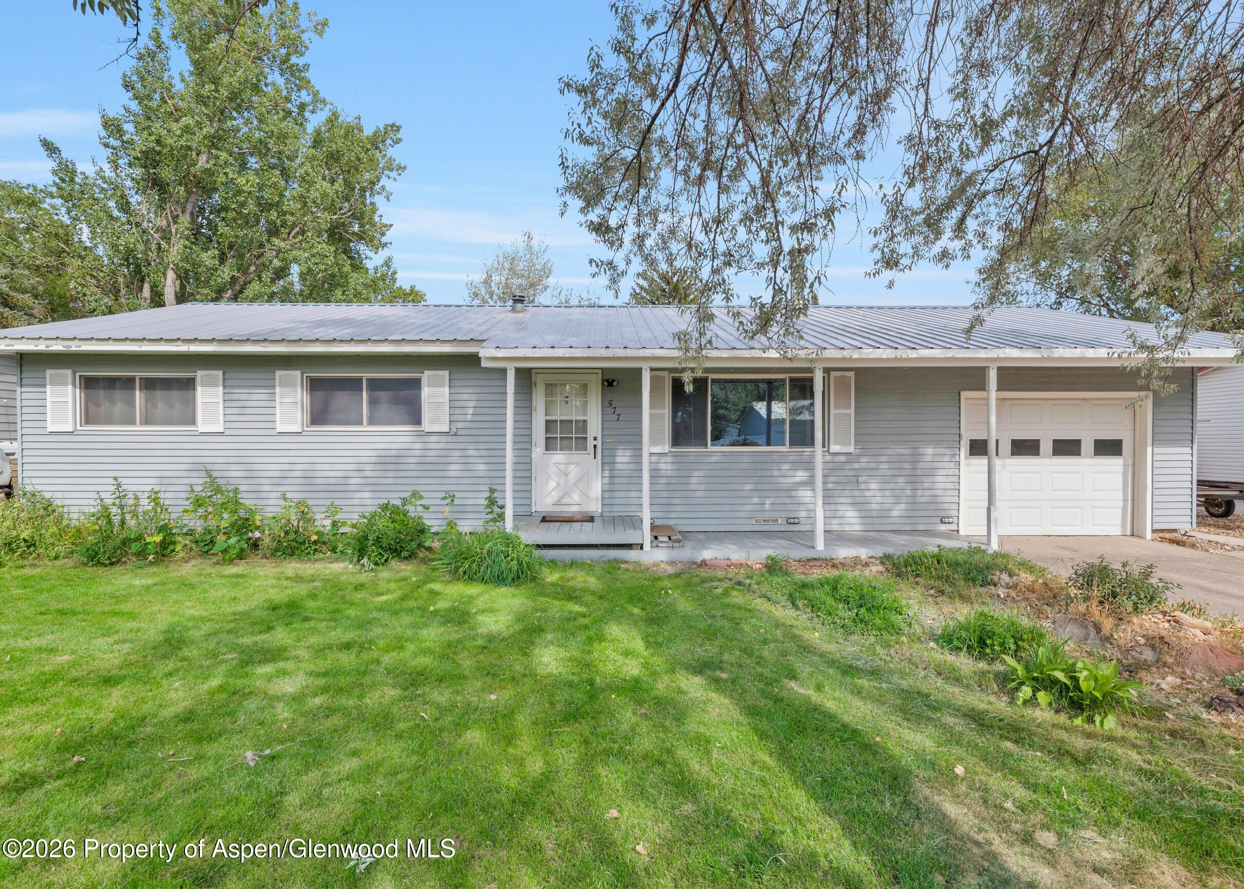 577 Steele Street Property Photo 47