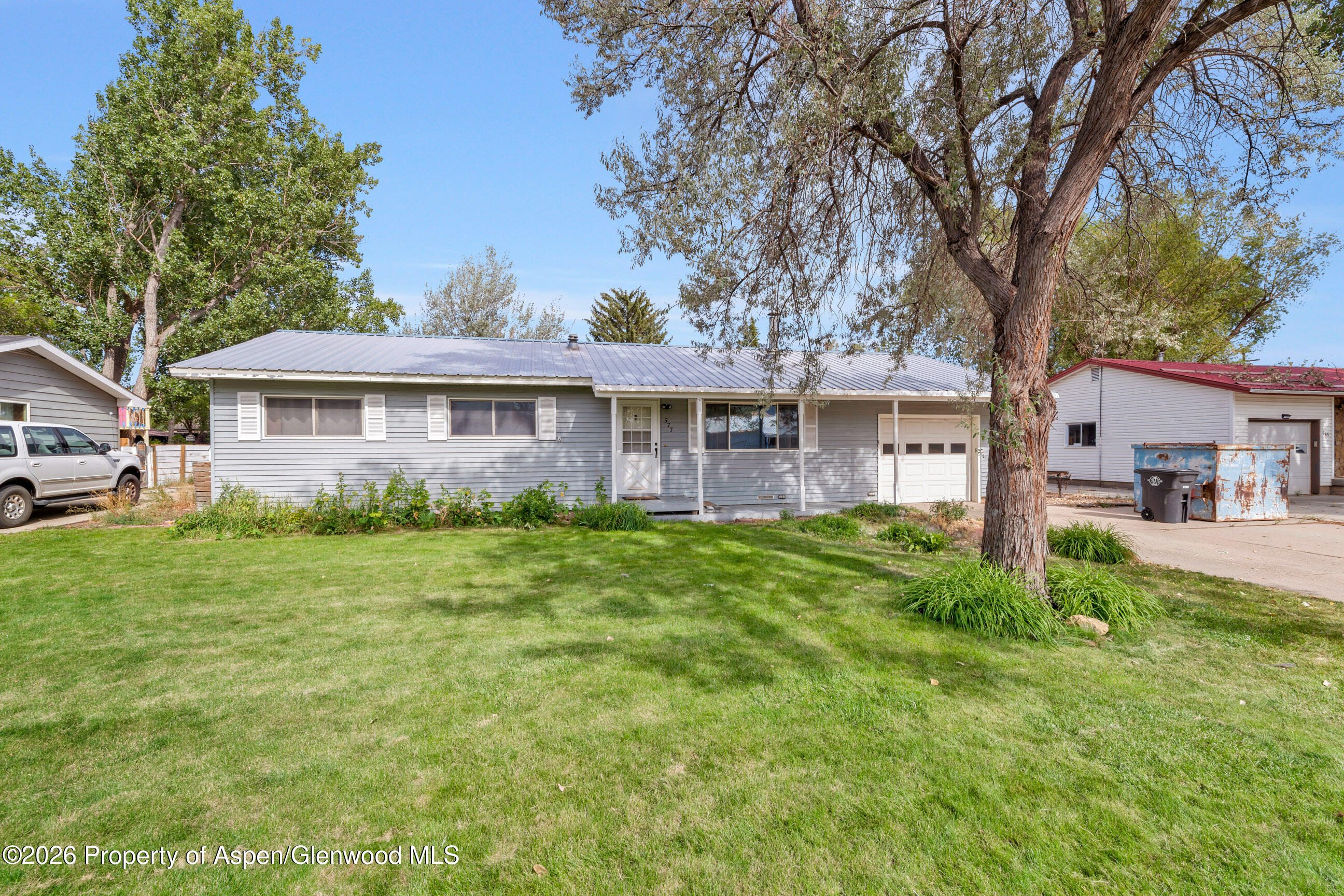 577 Steele Street Property Photo 48