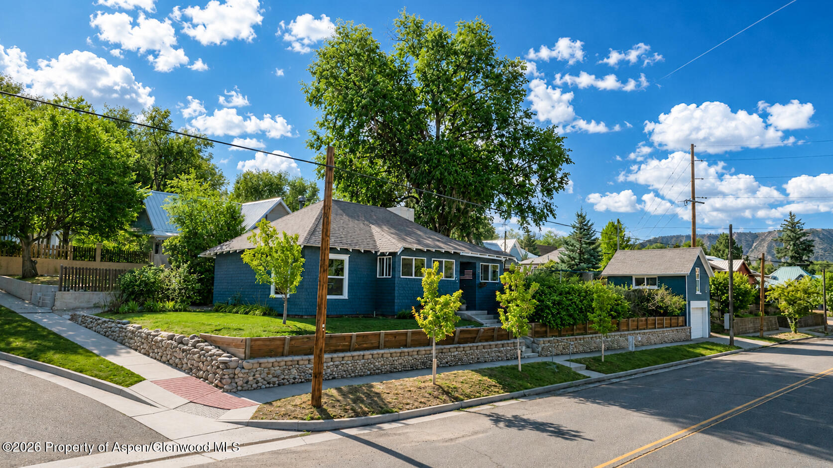 538 Whiteriver Avenue Property Photo 1