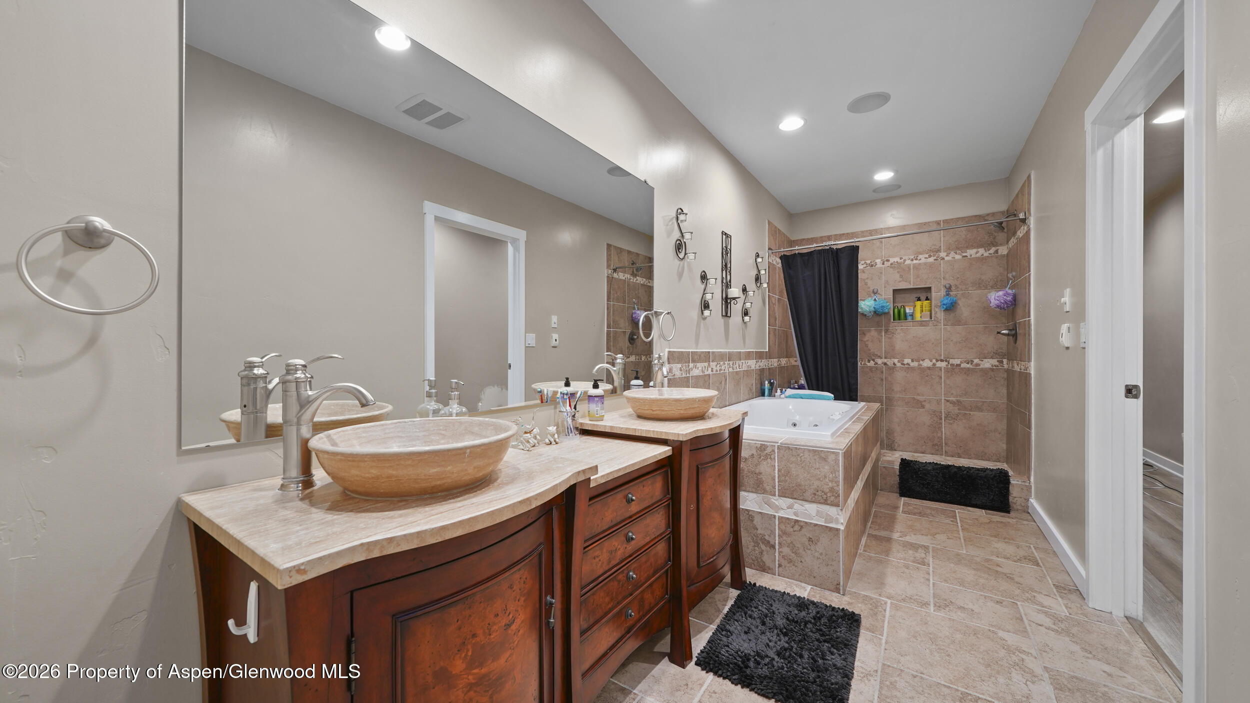 302 Silver Mountain Drive Property Photo 28