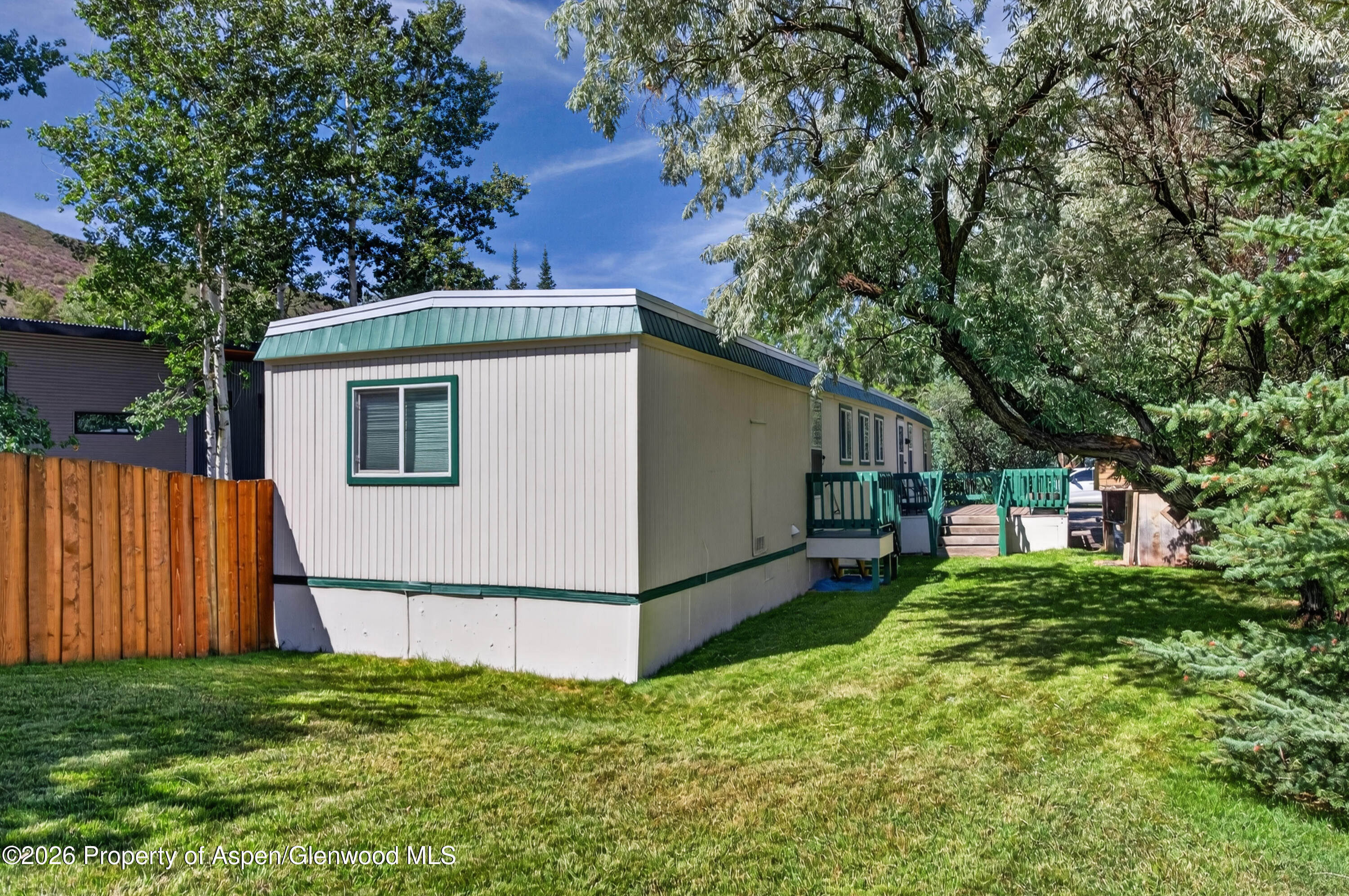 49 Grey Wolf Property Photo 2