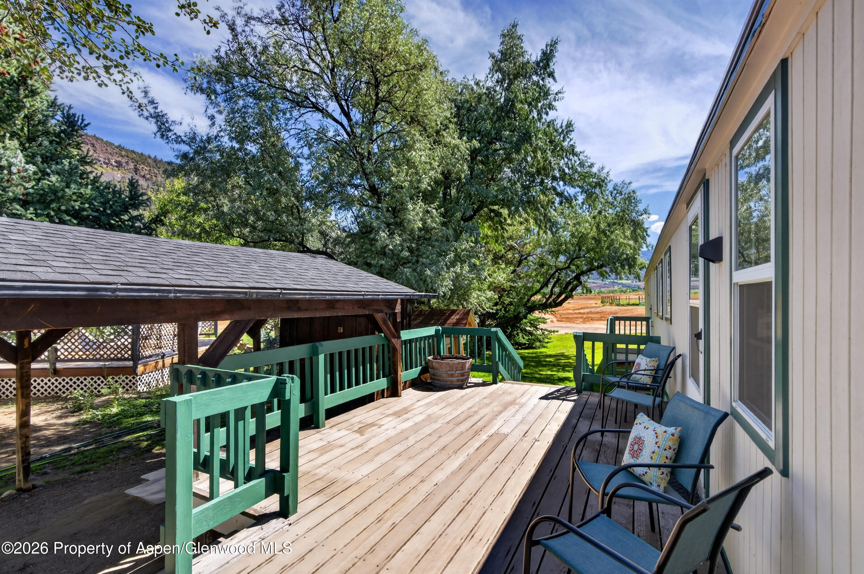 49 Grey Wolf Property Photo 3