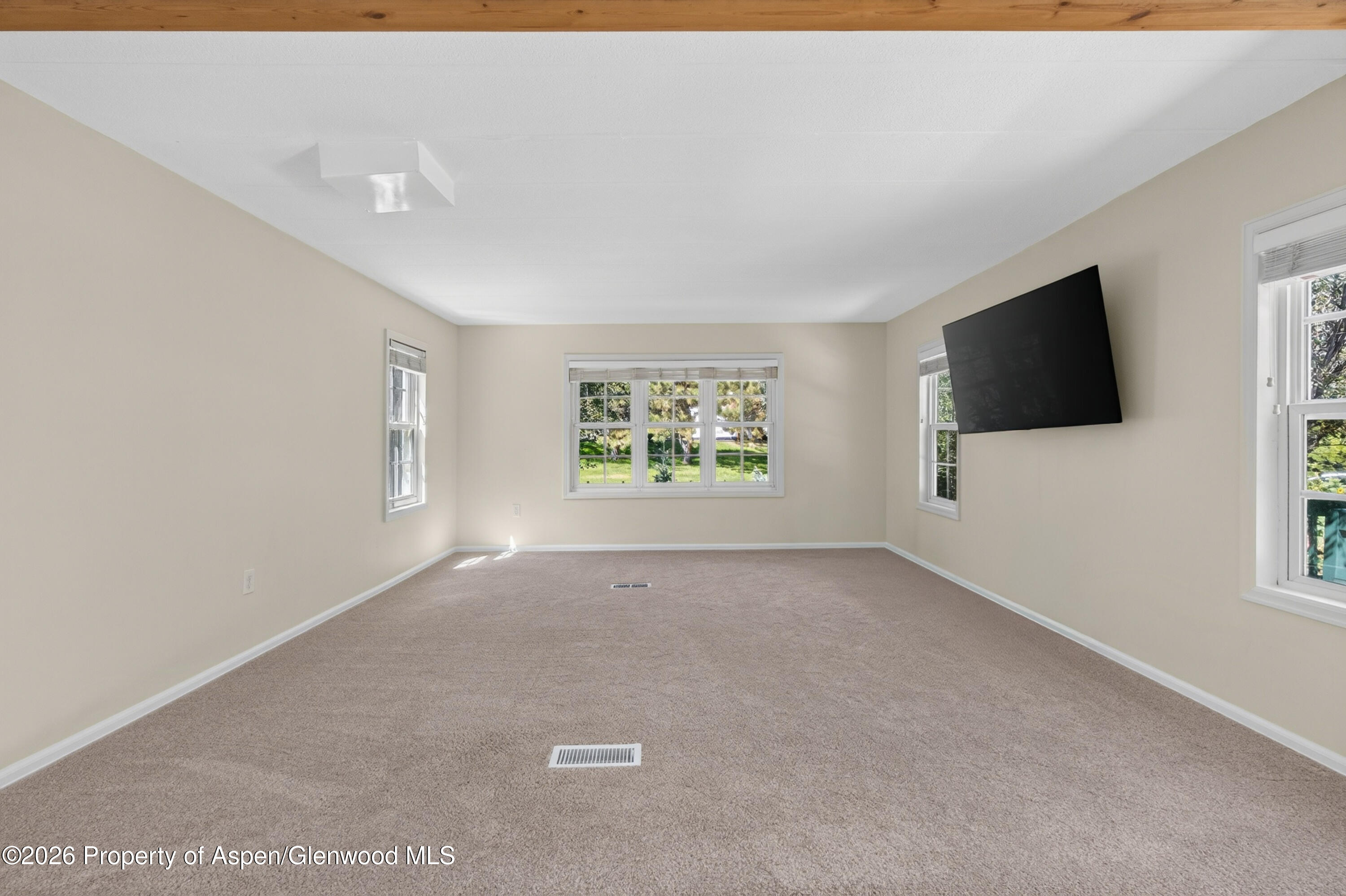 49 Grey Wolf Property Photo 7