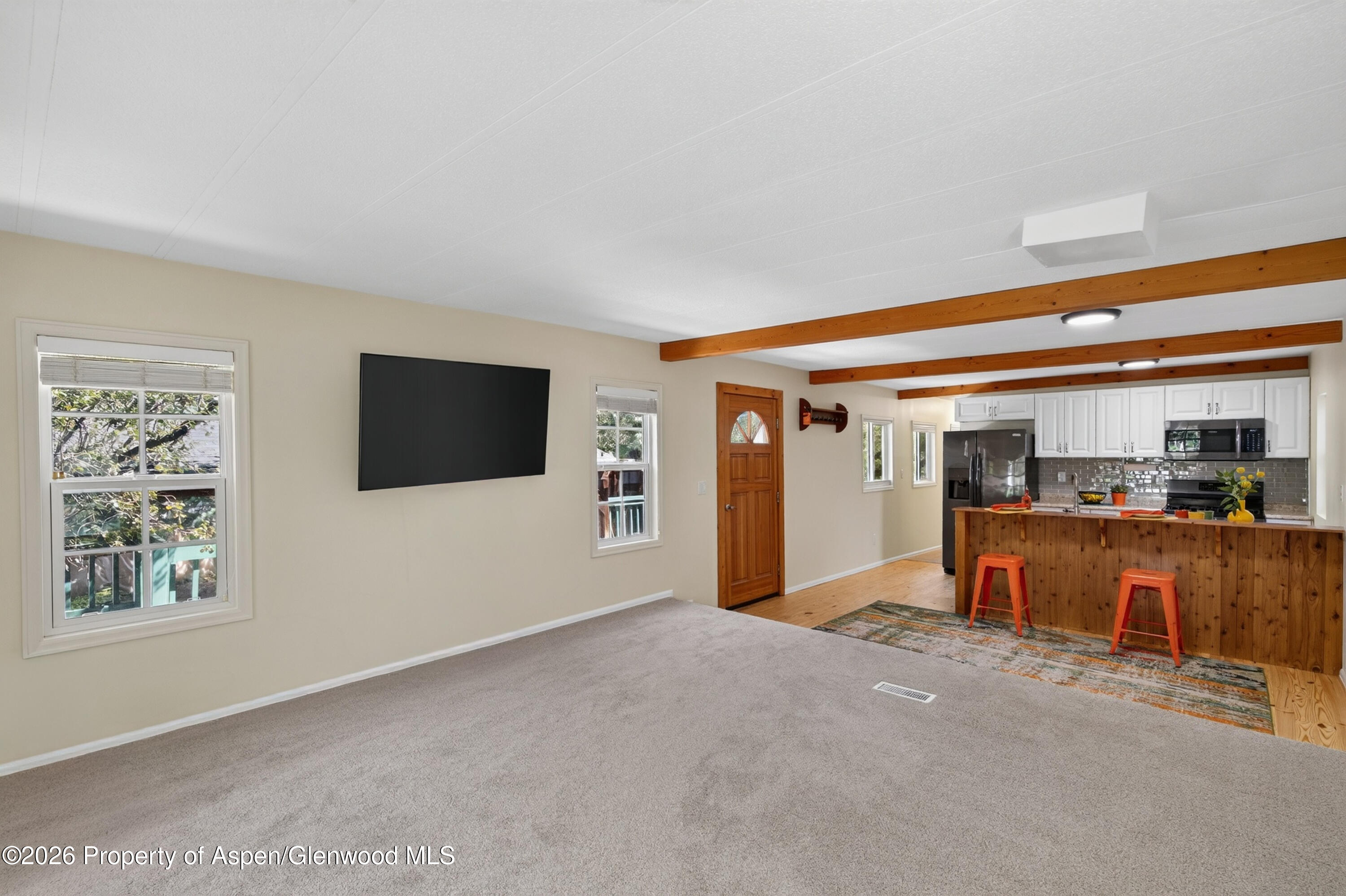 49 Grey Wolf Property Photo 8