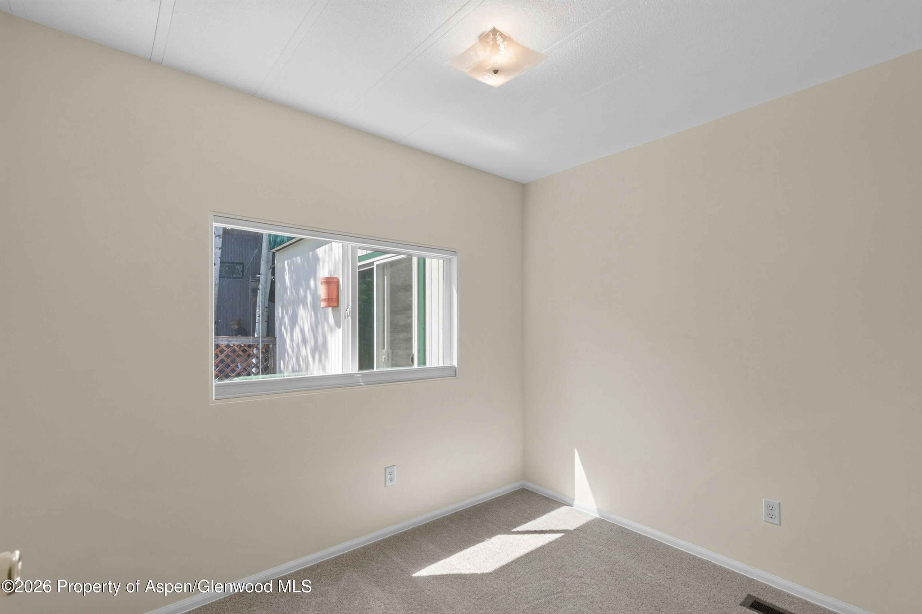 49 Grey Wolf Property Photo 15