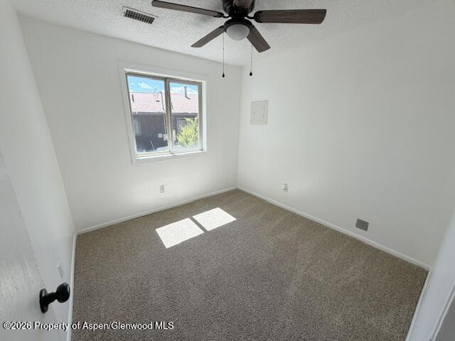 575 7th Avenue W #2 Property Photo 8
