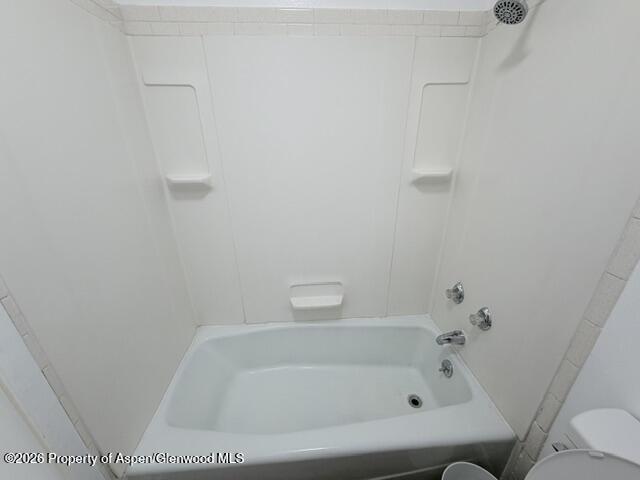 575 7th Avenue W #2 Property Photo 15