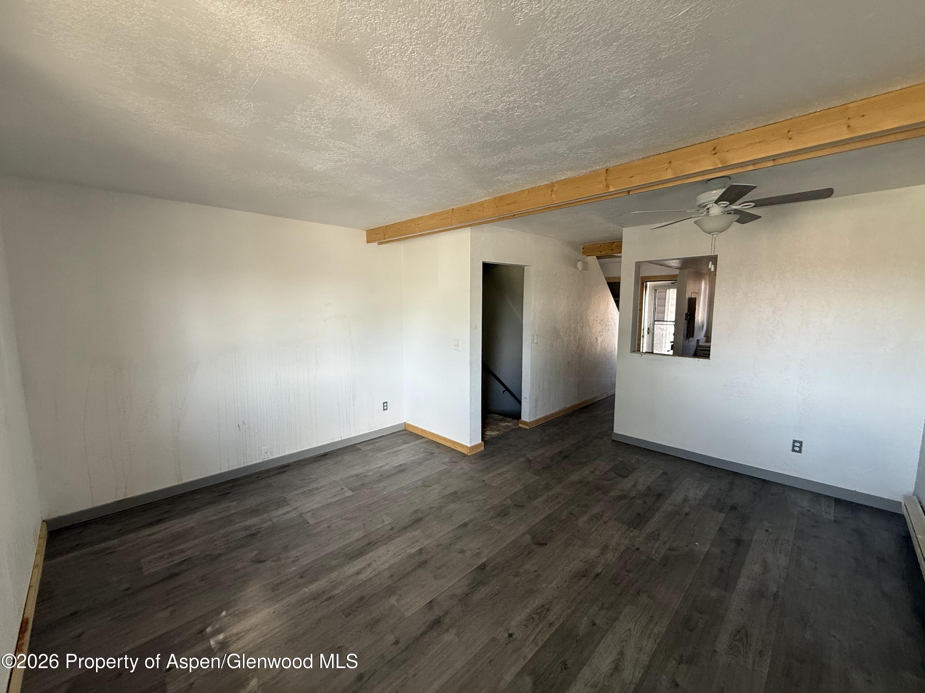 1030 E 7th Street Property Photo 5